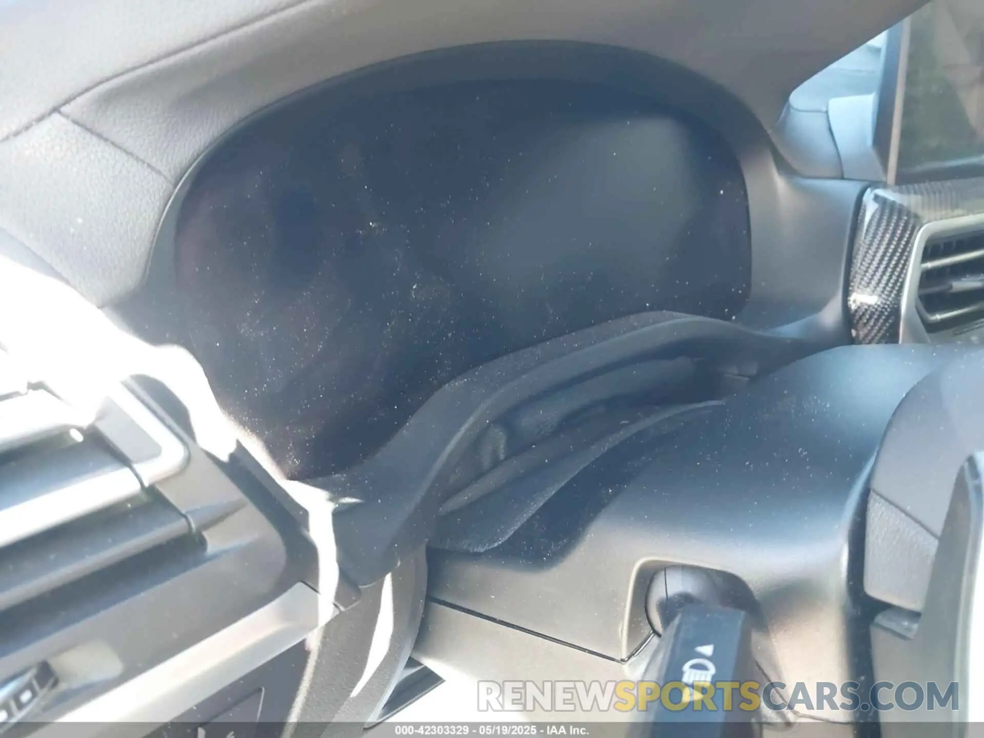 15 Photograph of a damaged car 5YM13EC05N9J35019 BMW X3 M 2022