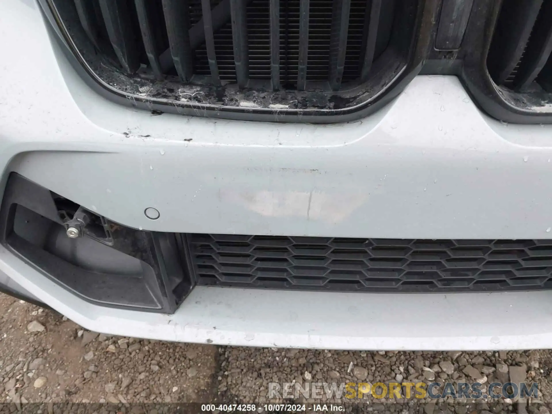 6 Photograph of a damaged car 5YM13EC05N9J89470 BMW X3 M 2022