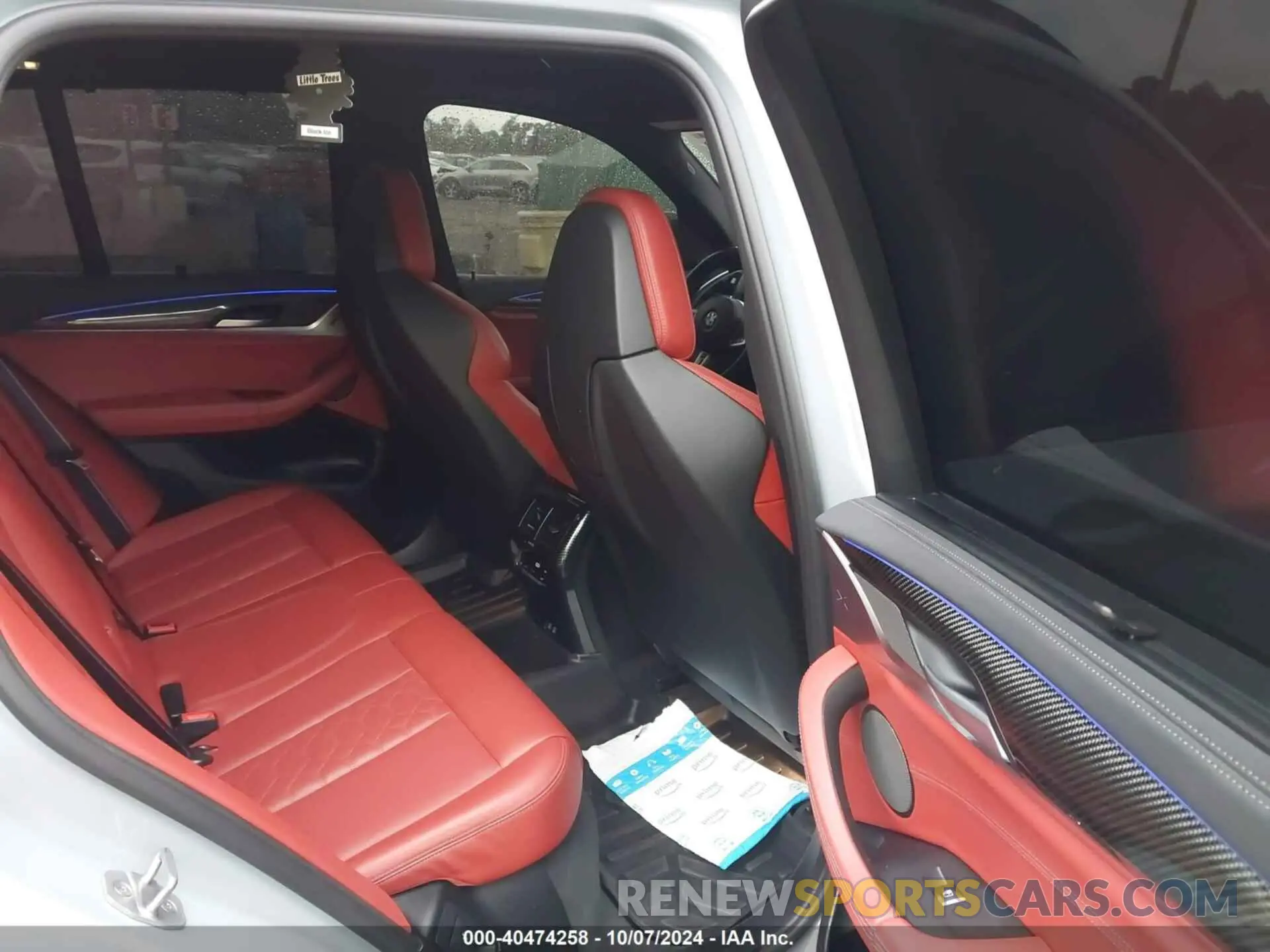 8 Photograph of a damaged car 5YM13EC05N9J89470 BMW X3 M 2022