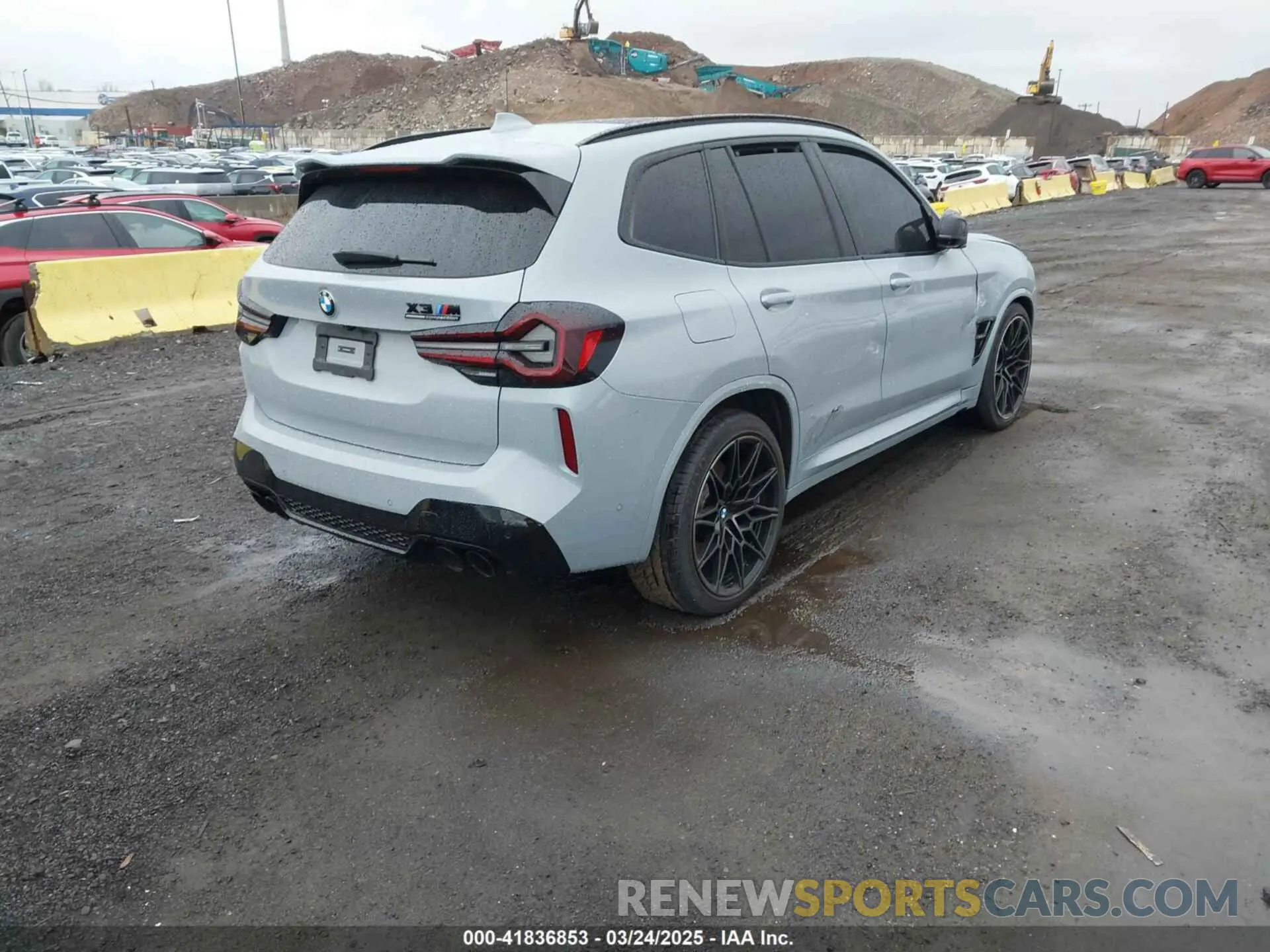 4 Photograph of a damaged car 5YM13EC00R9W09223 BMW X3 M 2024