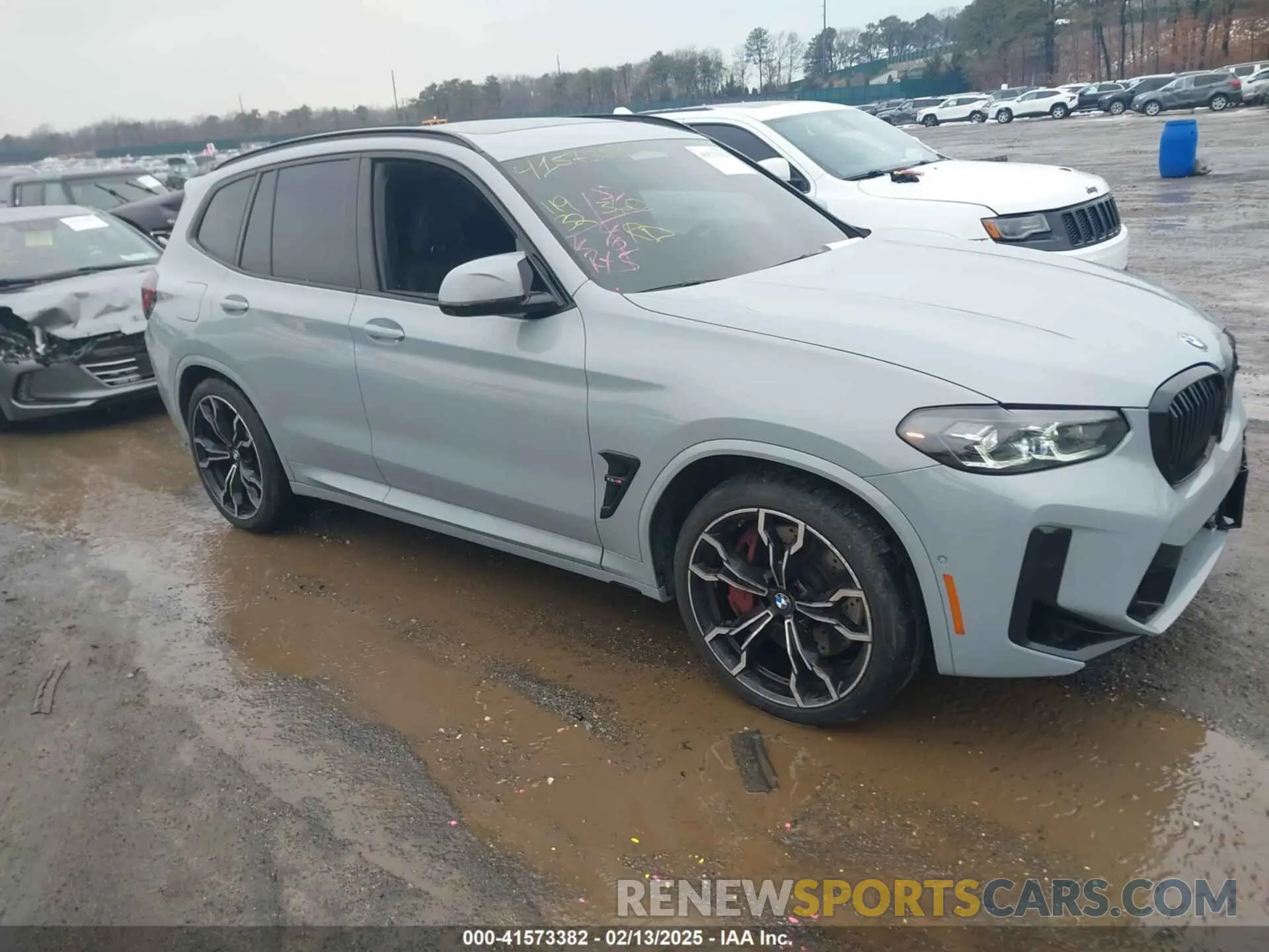 1 Photograph of a damaged car 5YM13EC05R9U21409 BMW X3 M 2024
