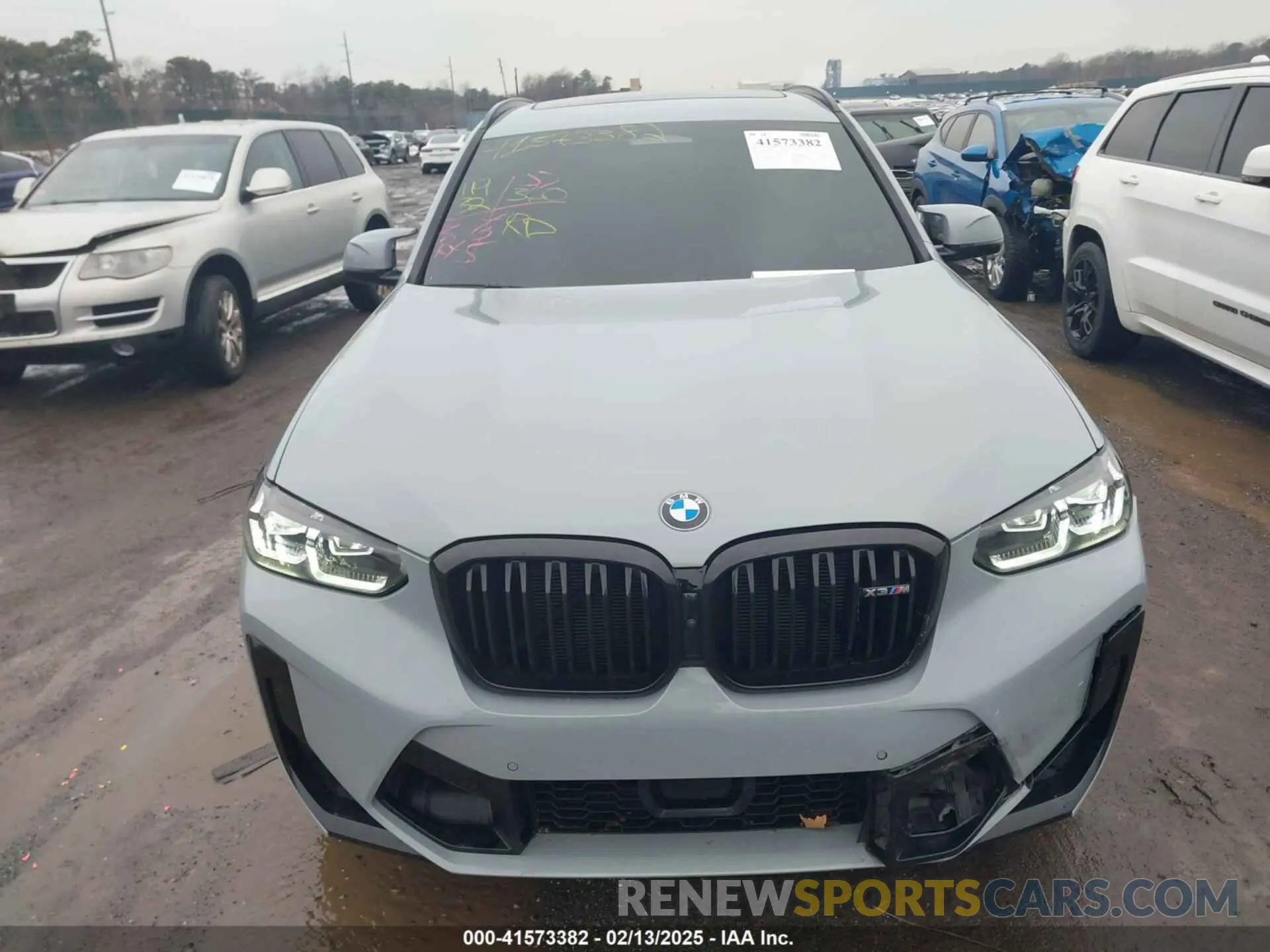 12 Photograph of a damaged car 5YM13EC05R9U21409 BMW X3 M 2024