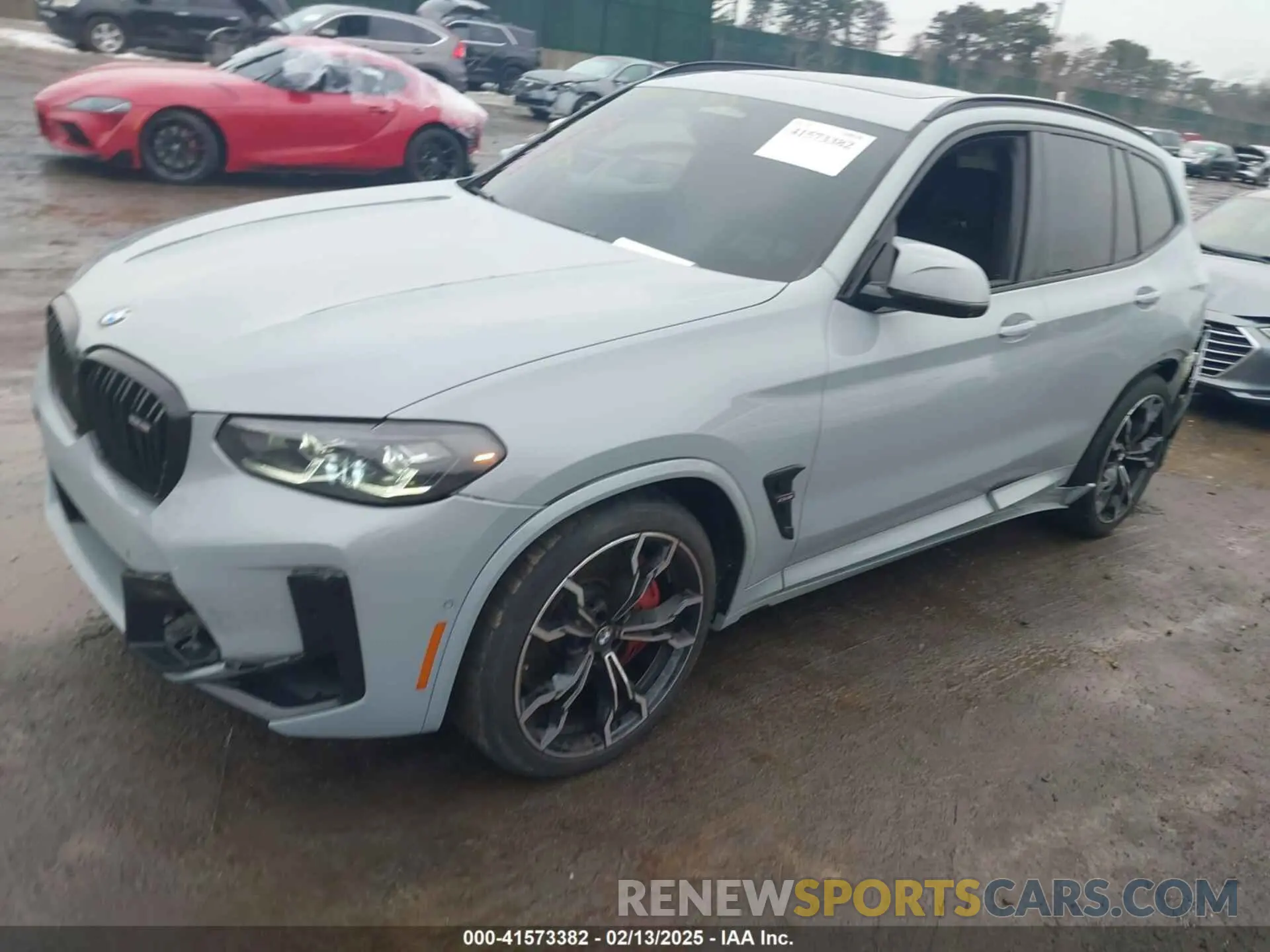 2 Photograph of a damaged car 5YM13EC05R9U21409 BMW X3 M 2024