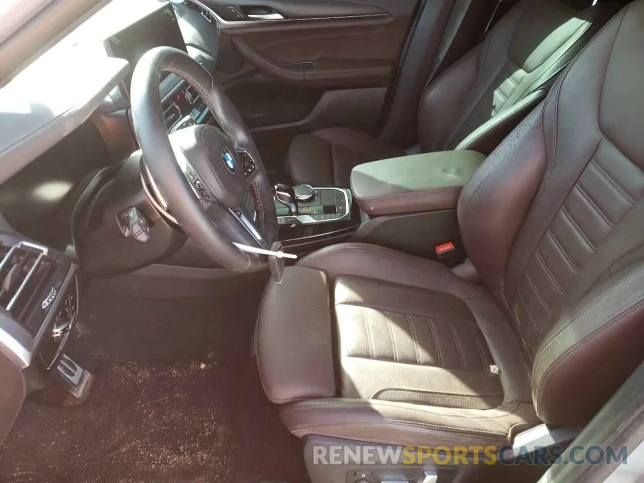 7 Photograph of a damaged car 5UX83DP01N9L87327 BMW X3 M40I 2022