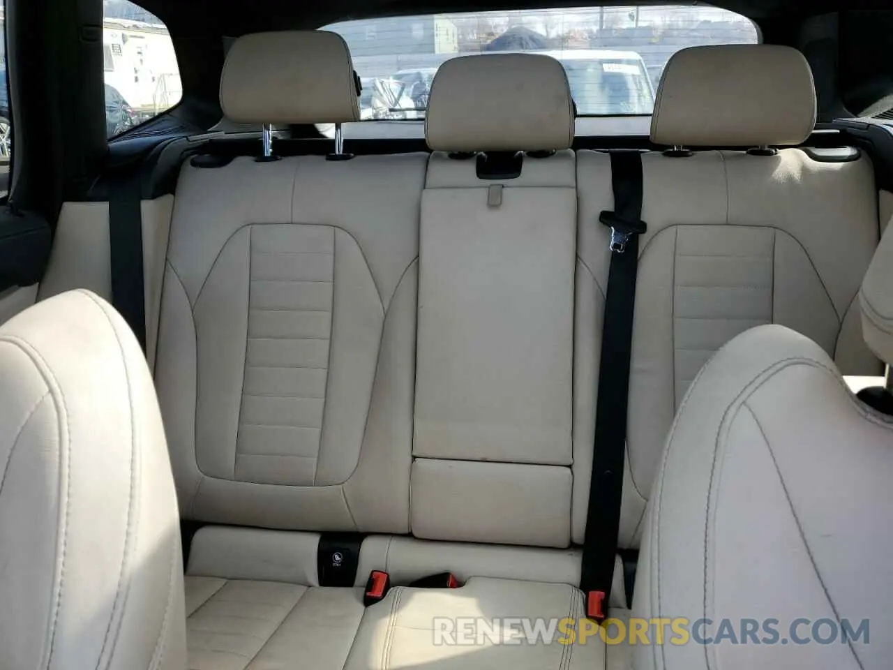 10 Photograph of a damaged car 5UX83DP02N9K18935 BMW X3 M40I 2022