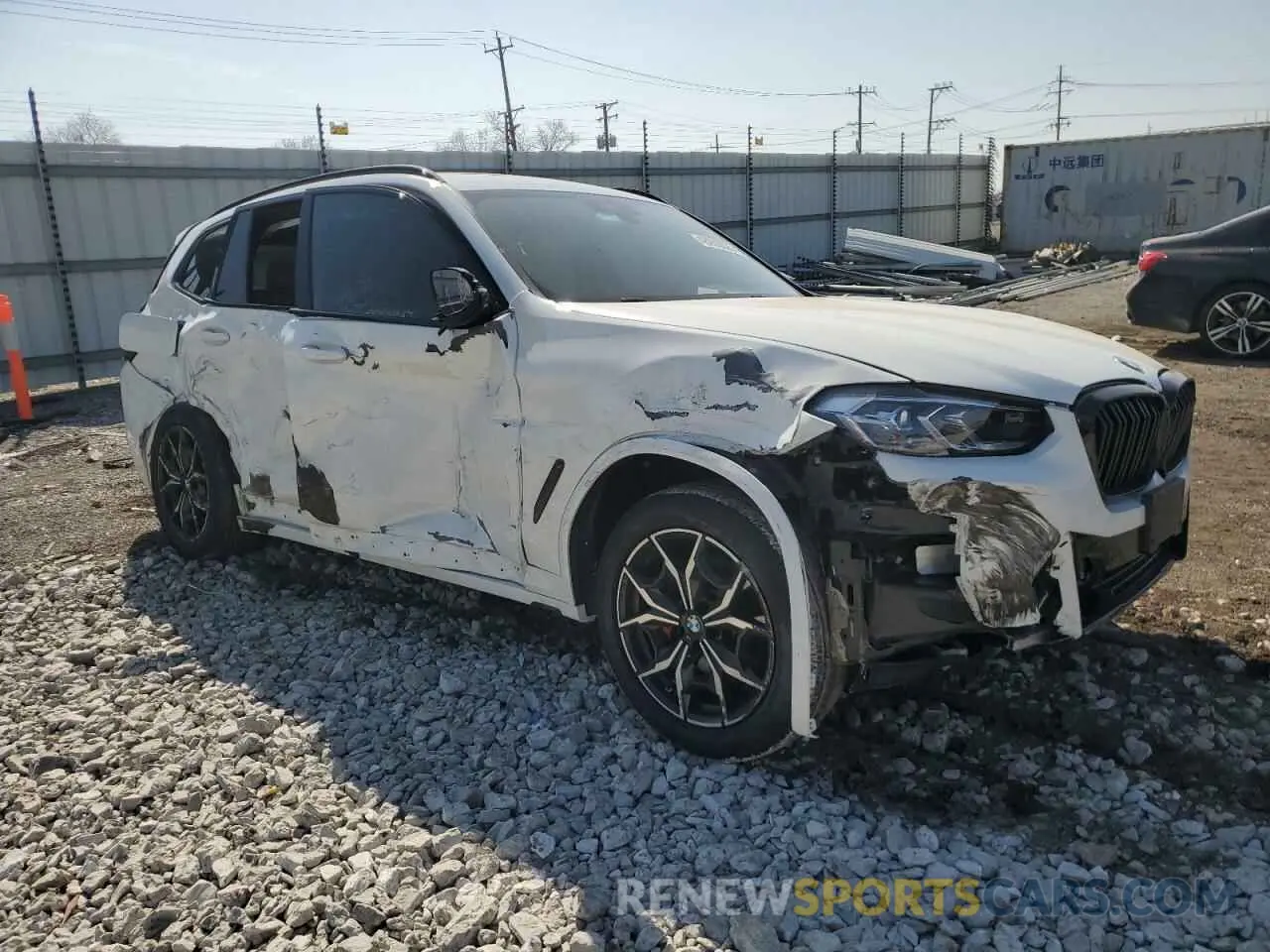 4 Photograph of a damaged car 5UX83DP03N9K37297 BMW X3 M40I 2022