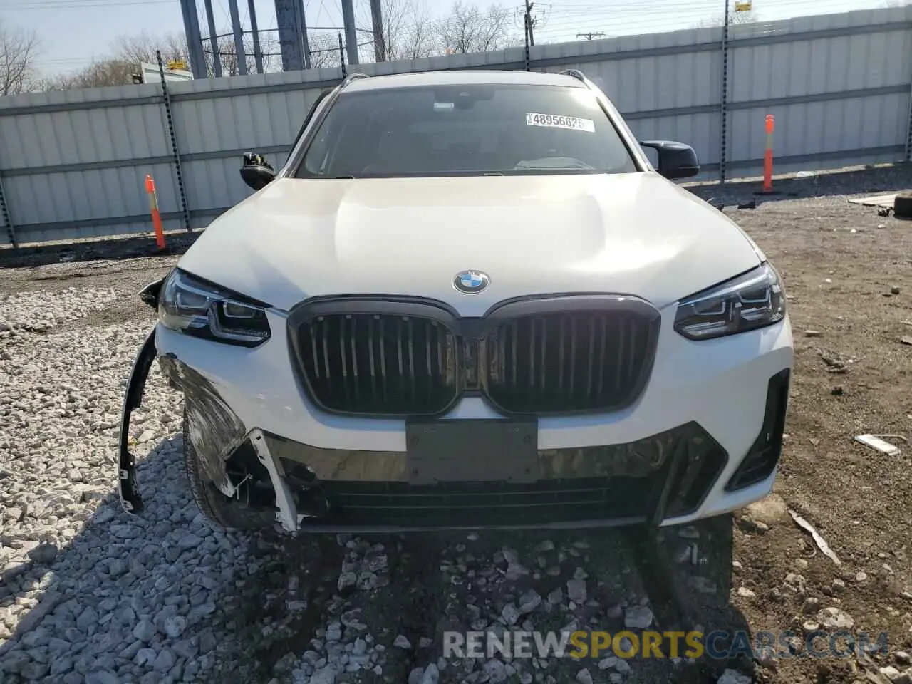 5 Photograph of a damaged car 5UX83DP03N9K37297 BMW X3 M40I 2022