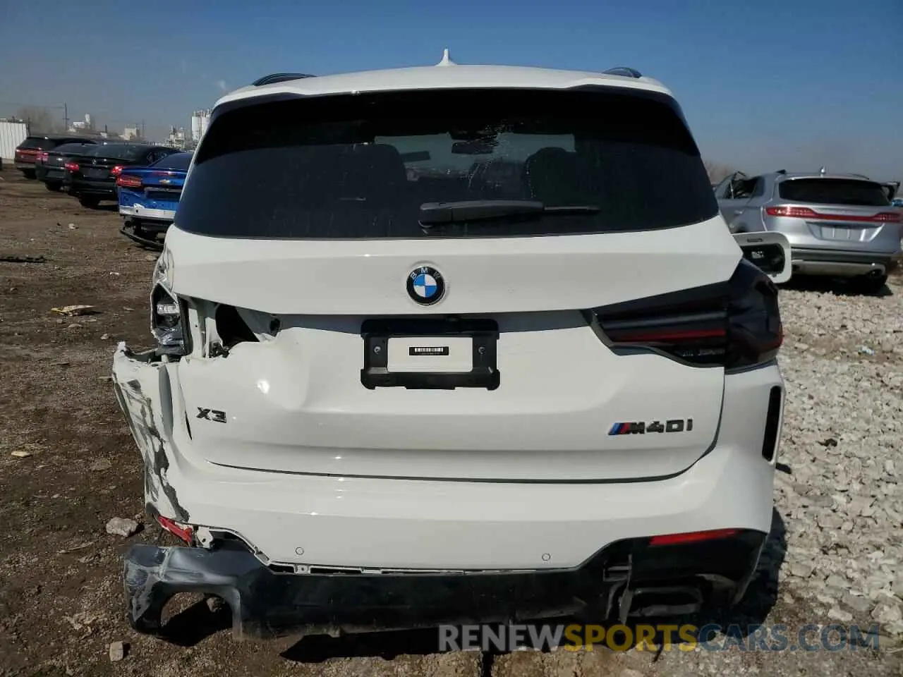 6 Photograph of a damaged car 5UX83DP03N9K37297 BMW X3 M40I 2022