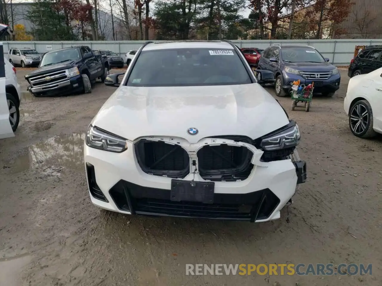 5 Photograph of a damaged car 5UX83DP04N9K02395 BMW X3 M40I 2022