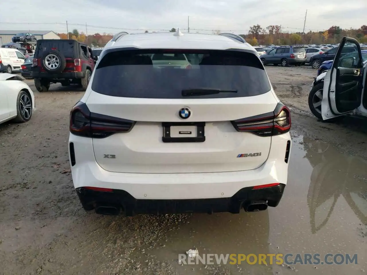 6 Photograph of a damaged car 5UX83DP04N9K02395 BMW X3 M40I 2022