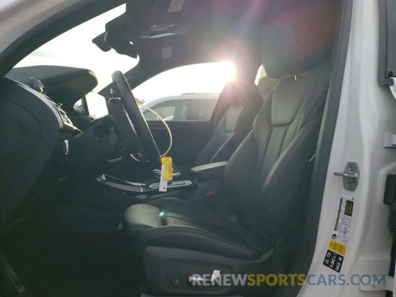 7 Photograph of a damaged car 5UX83DP04N9K02395 BMW X3 M40I 2022