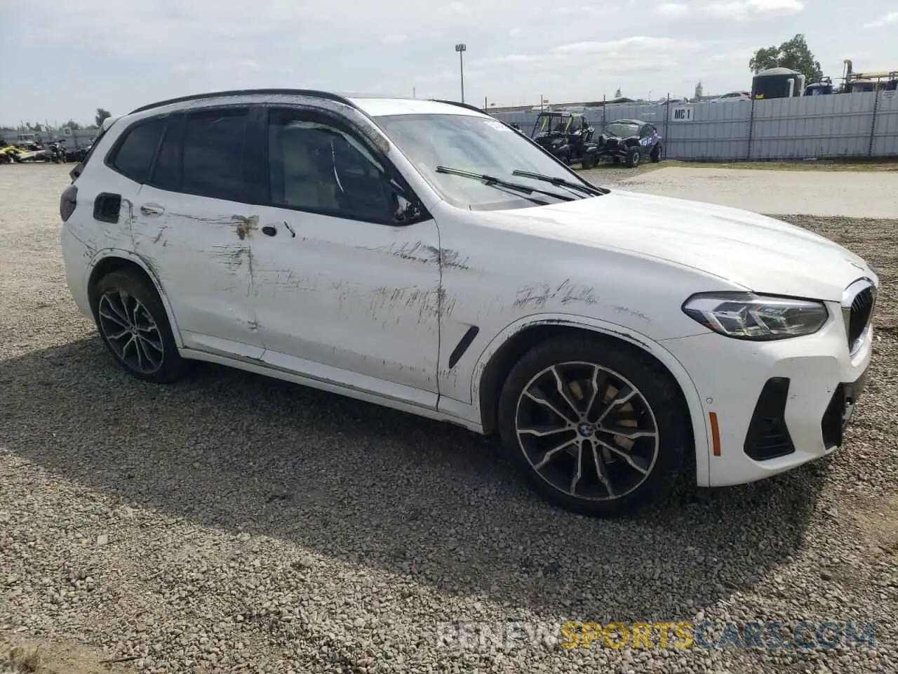 4 Photograph of a damaged car 5UX83DP06N9K19229 BMW X3 M40I 2022