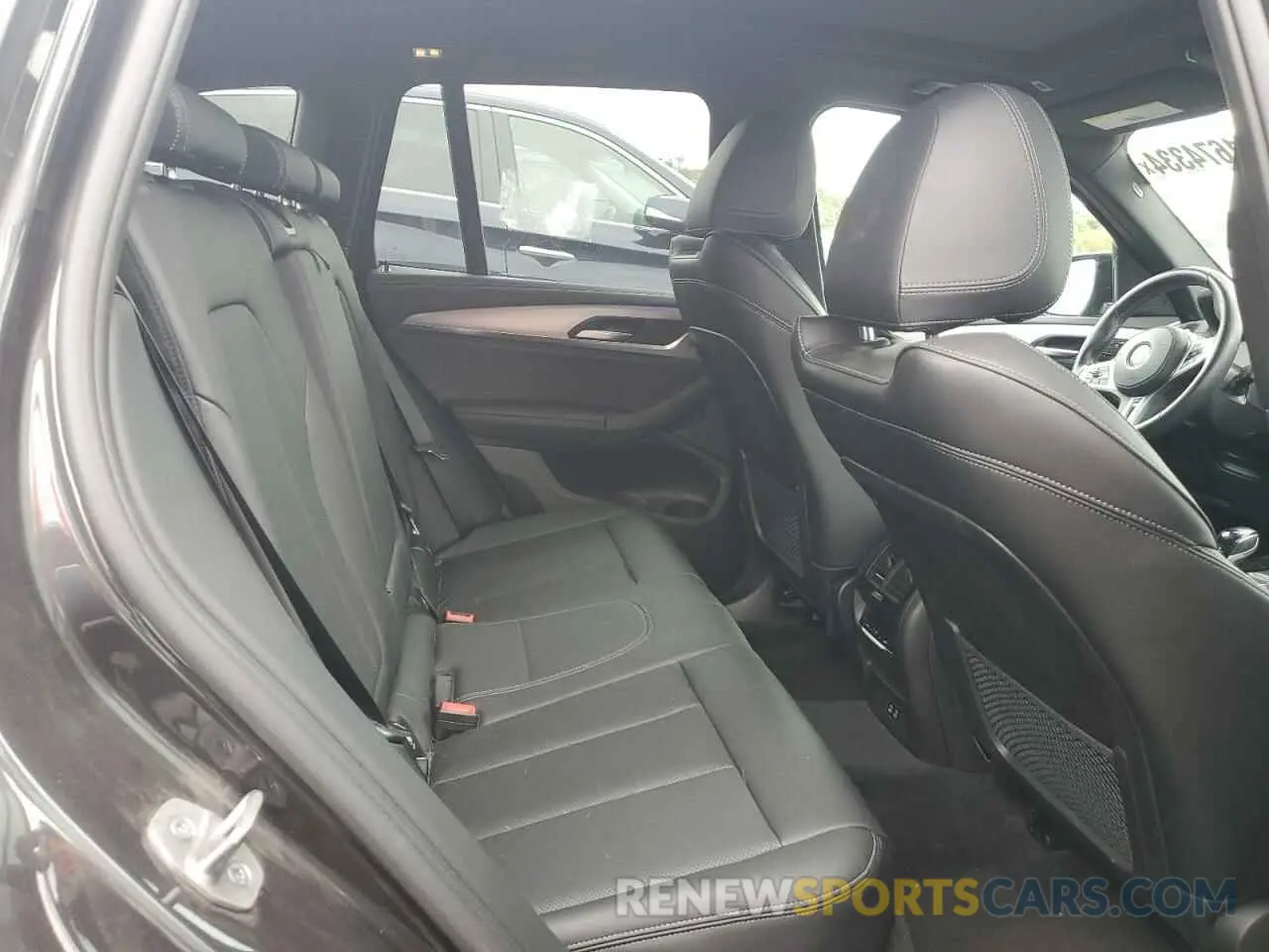 10 Photograph of a damaged car 5UX83DP08N9J91224 BMW X3 M40I 2022