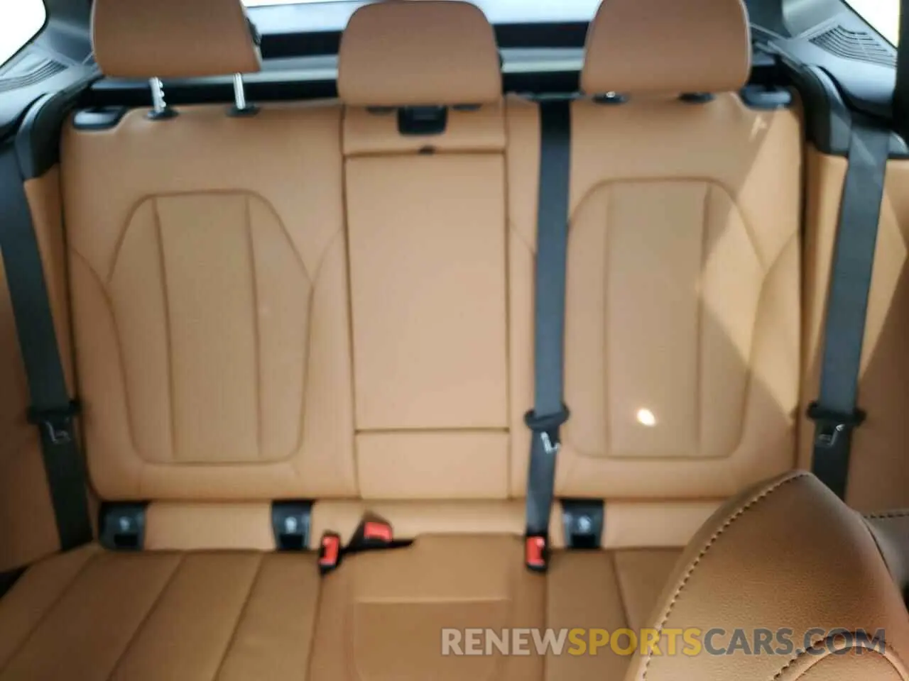 10 Photograph of a damaged car 5UX83DP09N9J74884 BMW X3 M40I 2022