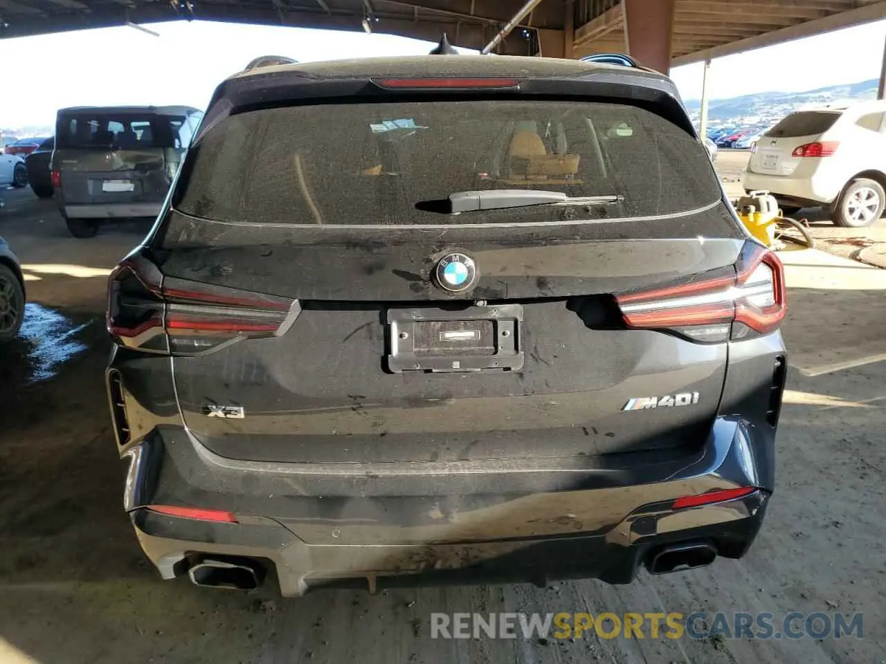 6 Photograph of a damaged car 5UX83DP0XN9J61965 BMW X3 M40I 2022