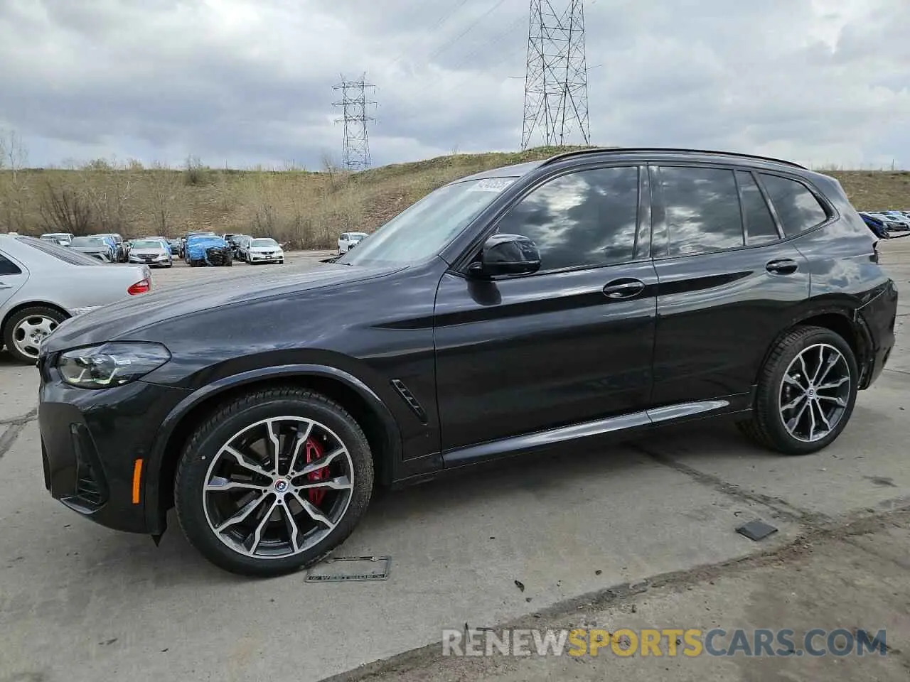 1 Photograph of a damaged car 5UX83DP0XP9P69052 BMW X3 M40I 2023