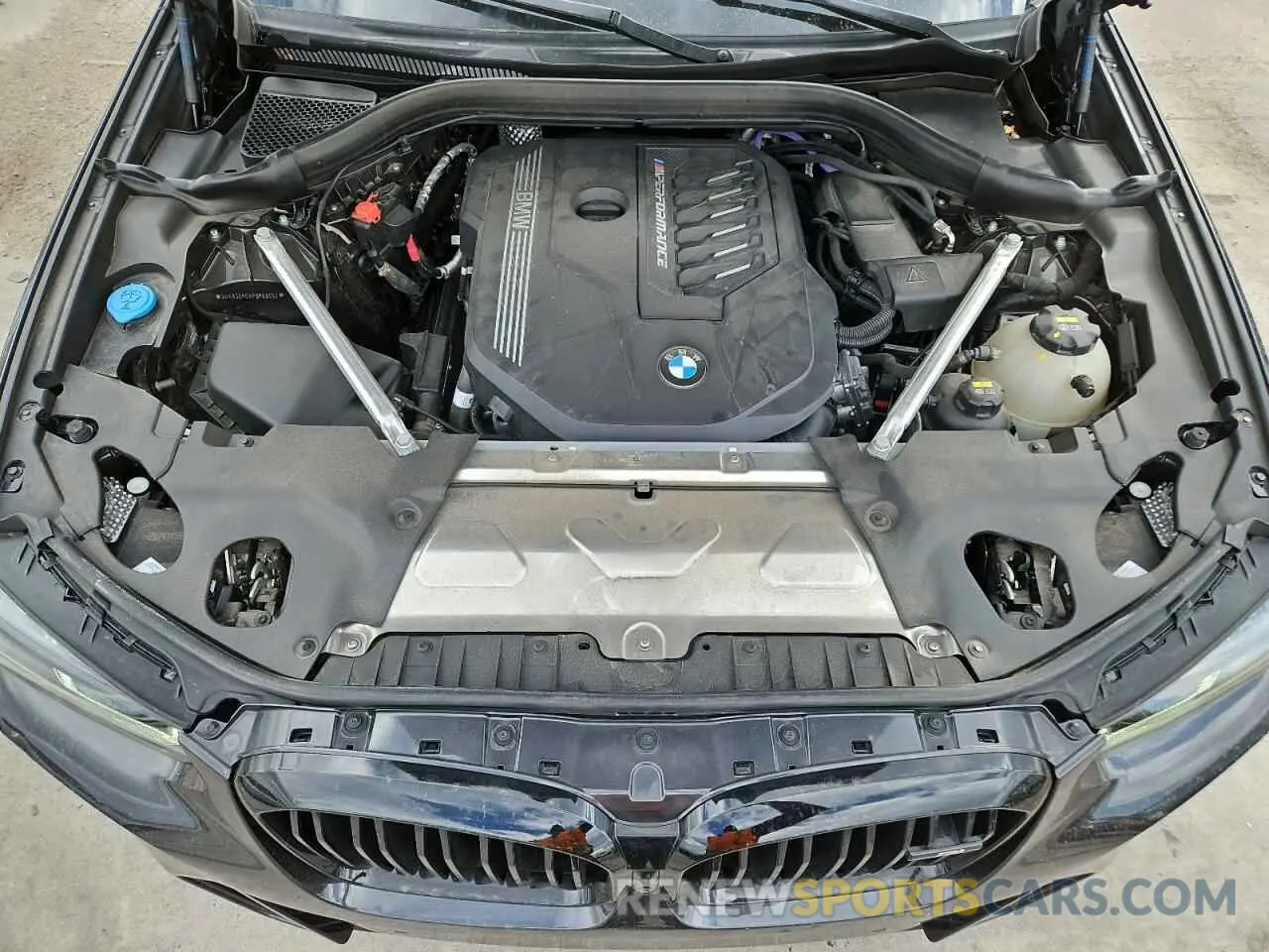13 Photograph of a damaged car 5UX83DP0XP9P69052 BMW X3 M40I 2023