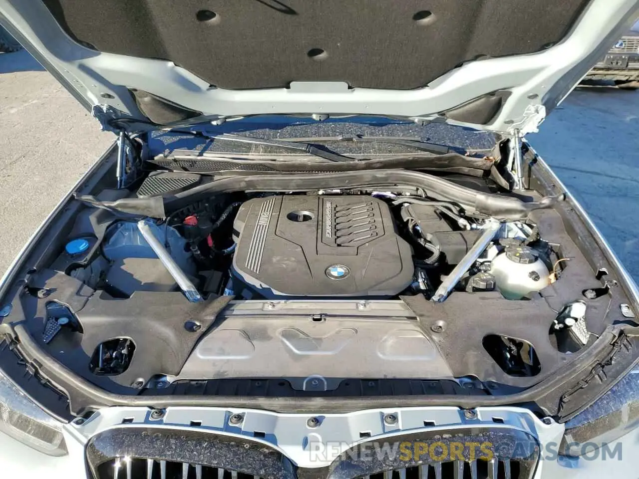 12 Photograph of a damaged car 5UX83DP01R9W60188 BMW X3 M40I 2024