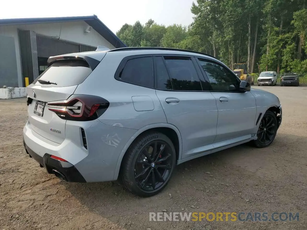 3 Photograph of a damaged car 5UX83DP05R9U77568 BMW X3 M40I 2024