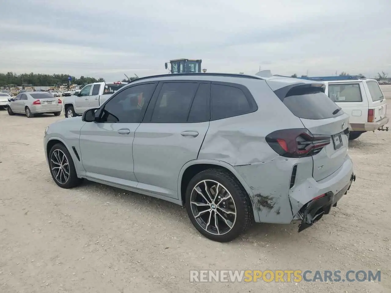 2 Photograph of a damaged car 5UX83DP08R9U82859 BMW X3 M40I 2024