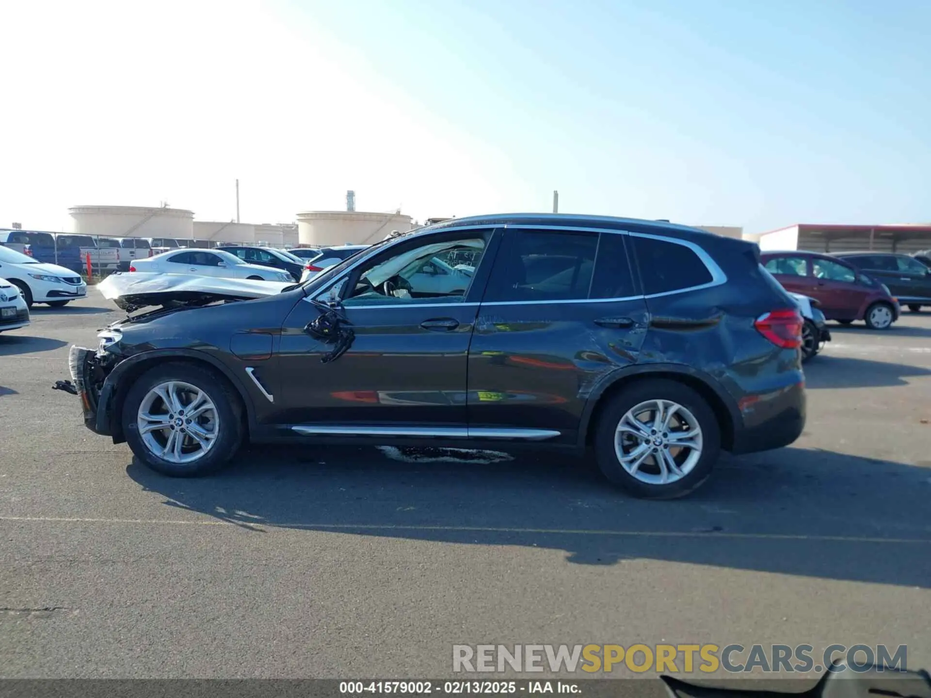 15 Photograph of a damaged car 5UXTS1C07L9D22483 BMW X3 PHEV 2020