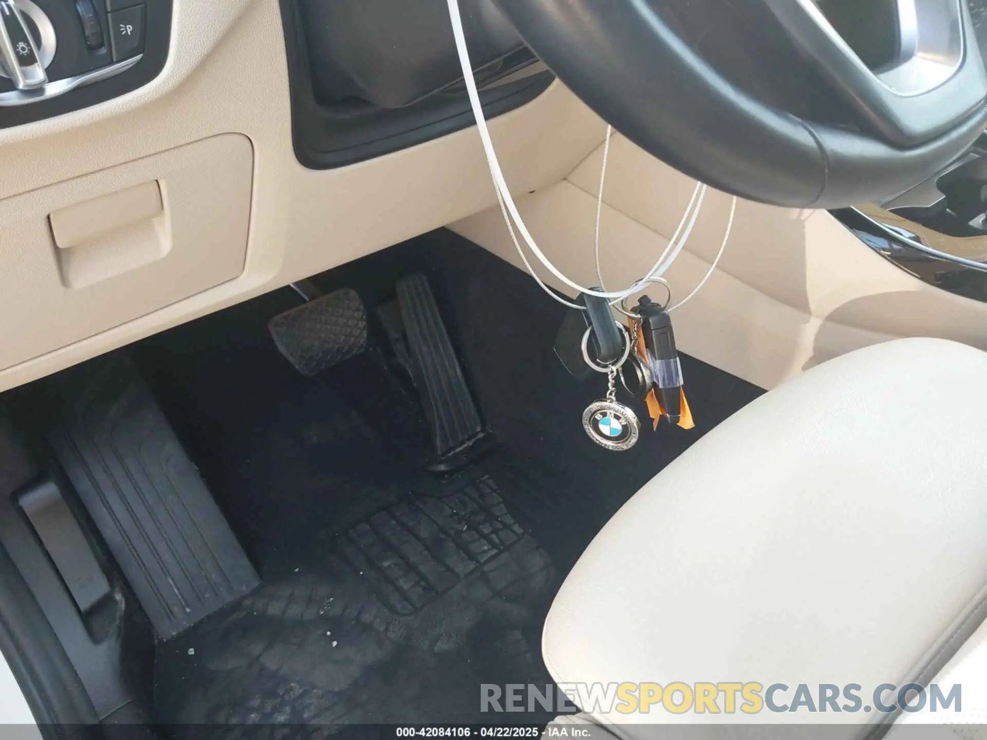 11 Photograph of a damaged car 5UXTS1C02M9F71923 BMW X3 PHEV 2021
