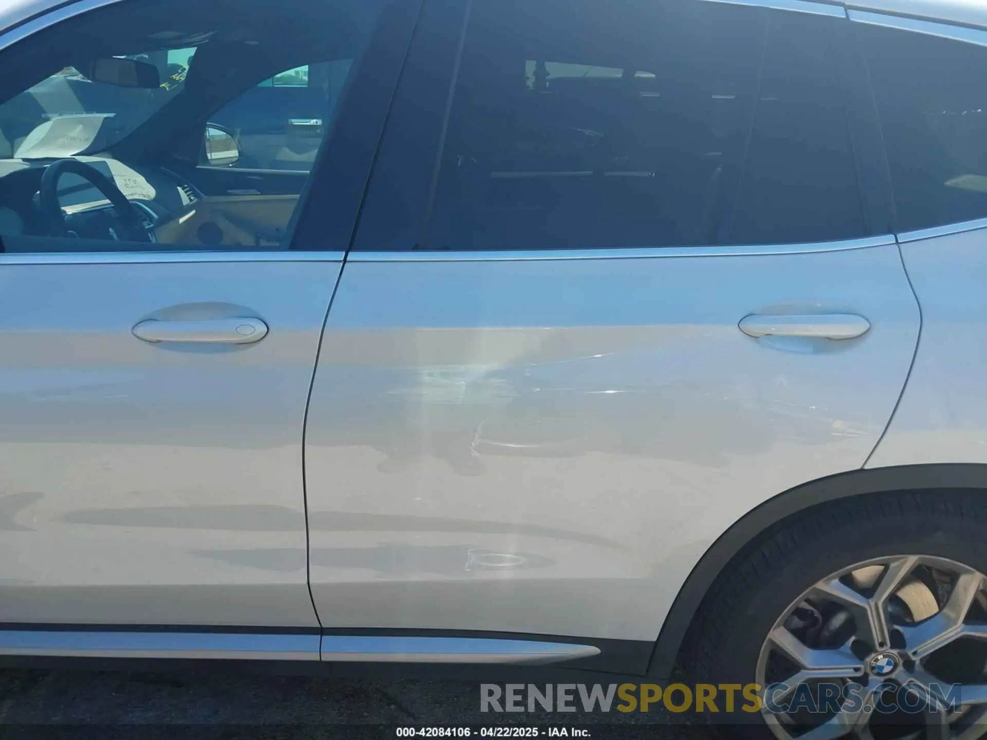 14 Photograph of a damaged car 5UXTS1C02M9F71923 BMW X3 PHEV 2021