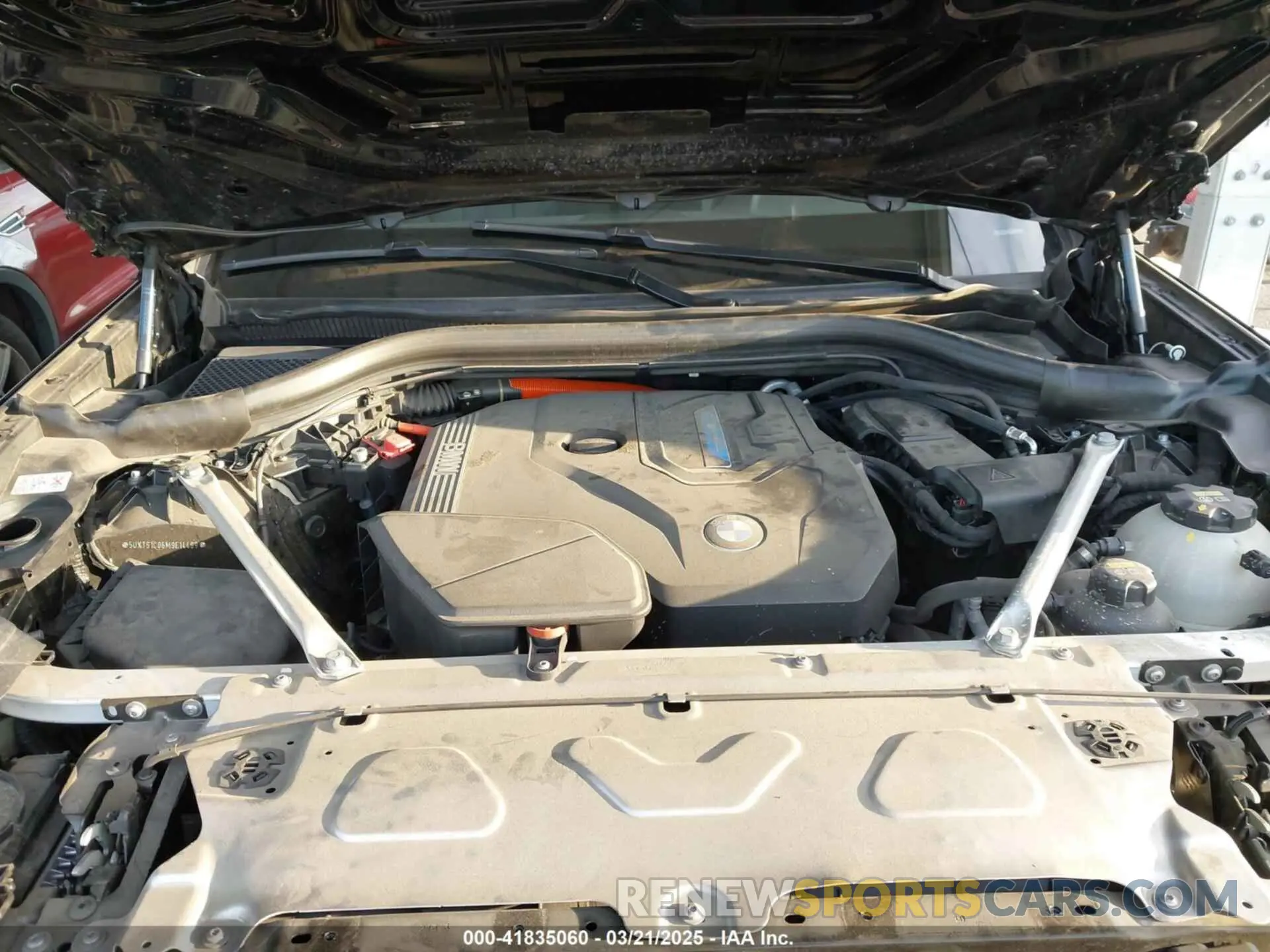 10 Photograph of a damaged car 5UXTS1C06M9E14489 BMW X3 PHEV 2021