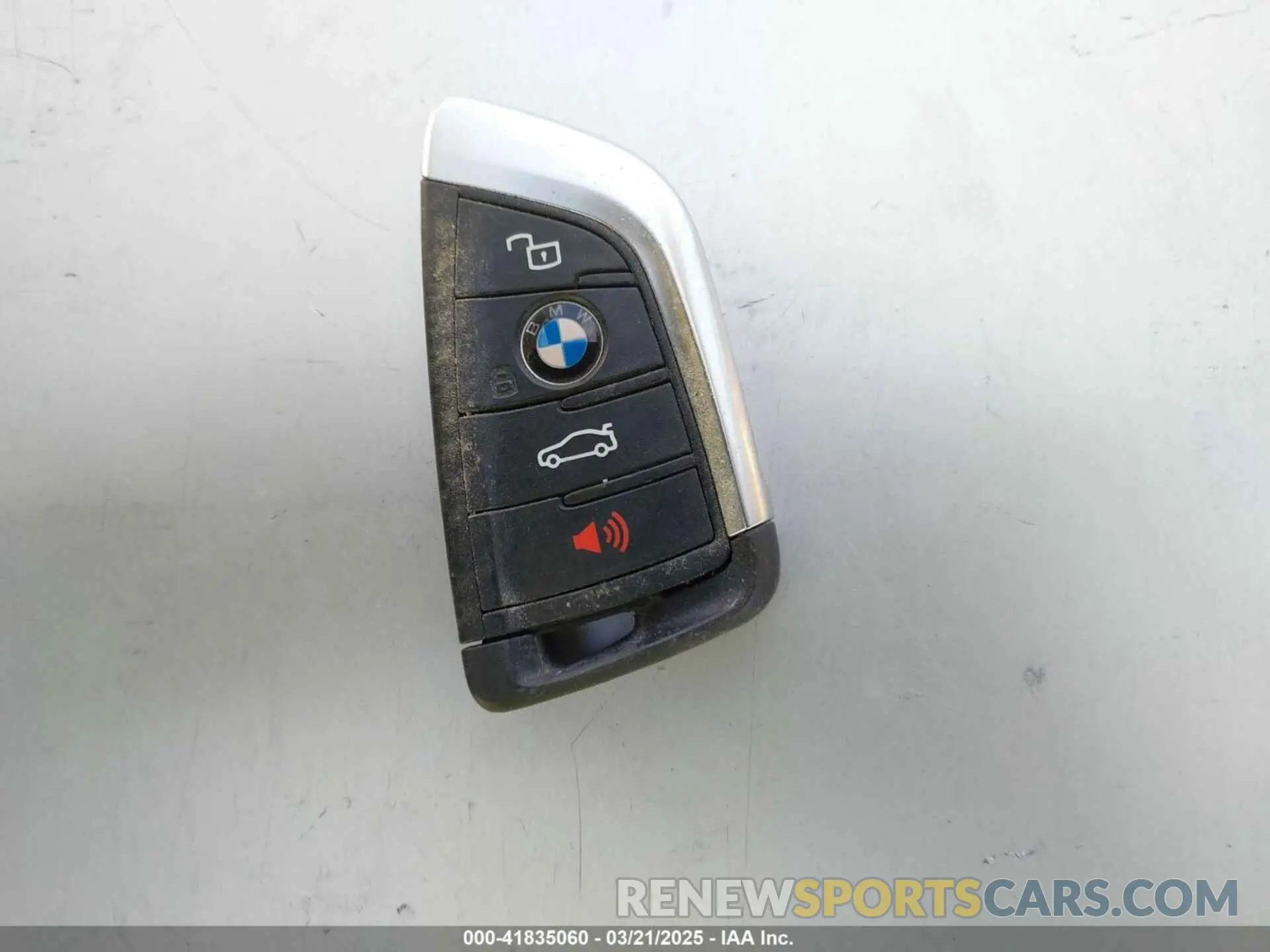 11 Photograph of a damaged car 5UXTS1C06M9E14489 BMW X3 PHEV 2021