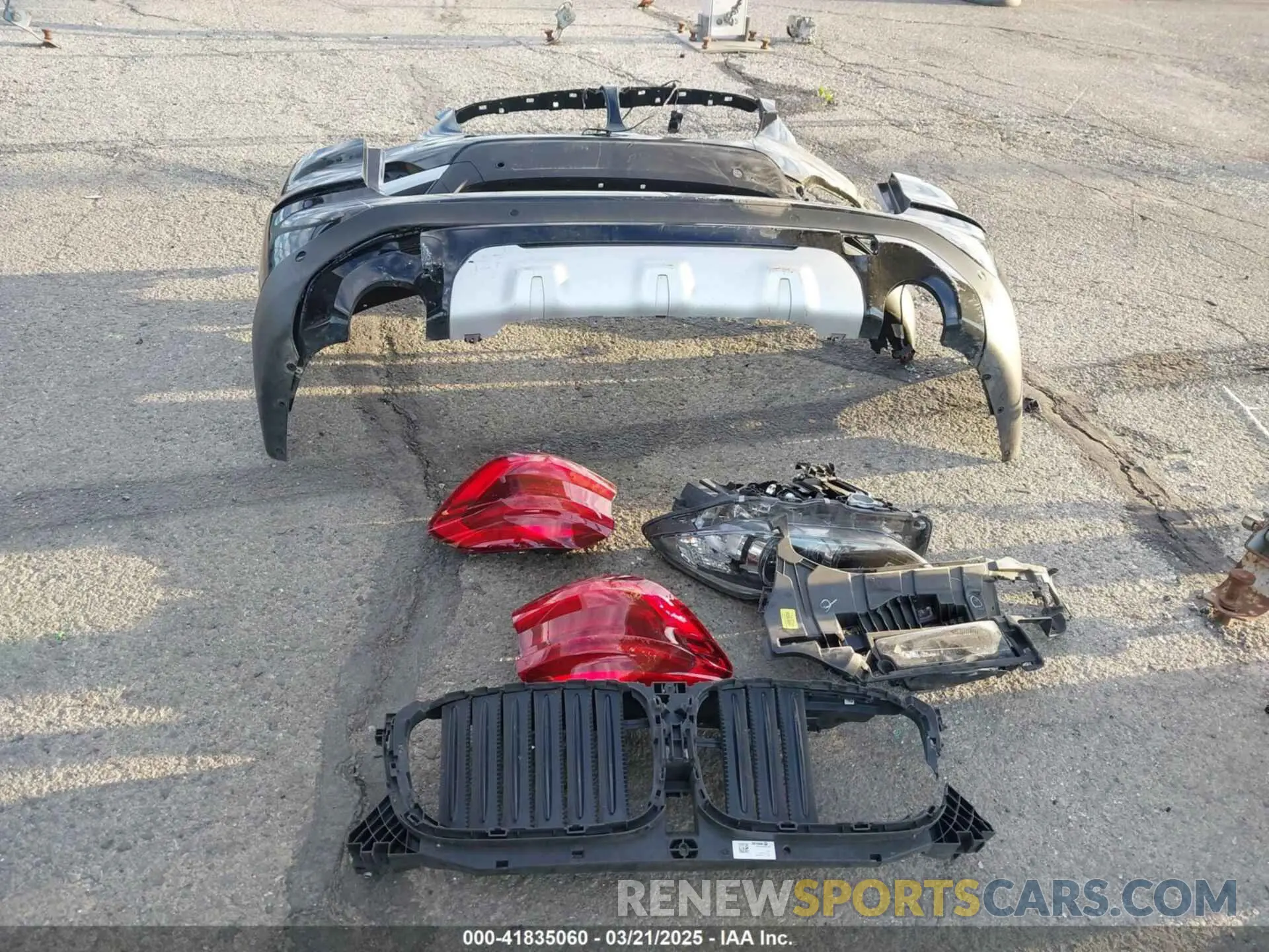 12 Photograph of a damaged car 5UXTS1C06M9E14489 BMW X3 PHEV 2021