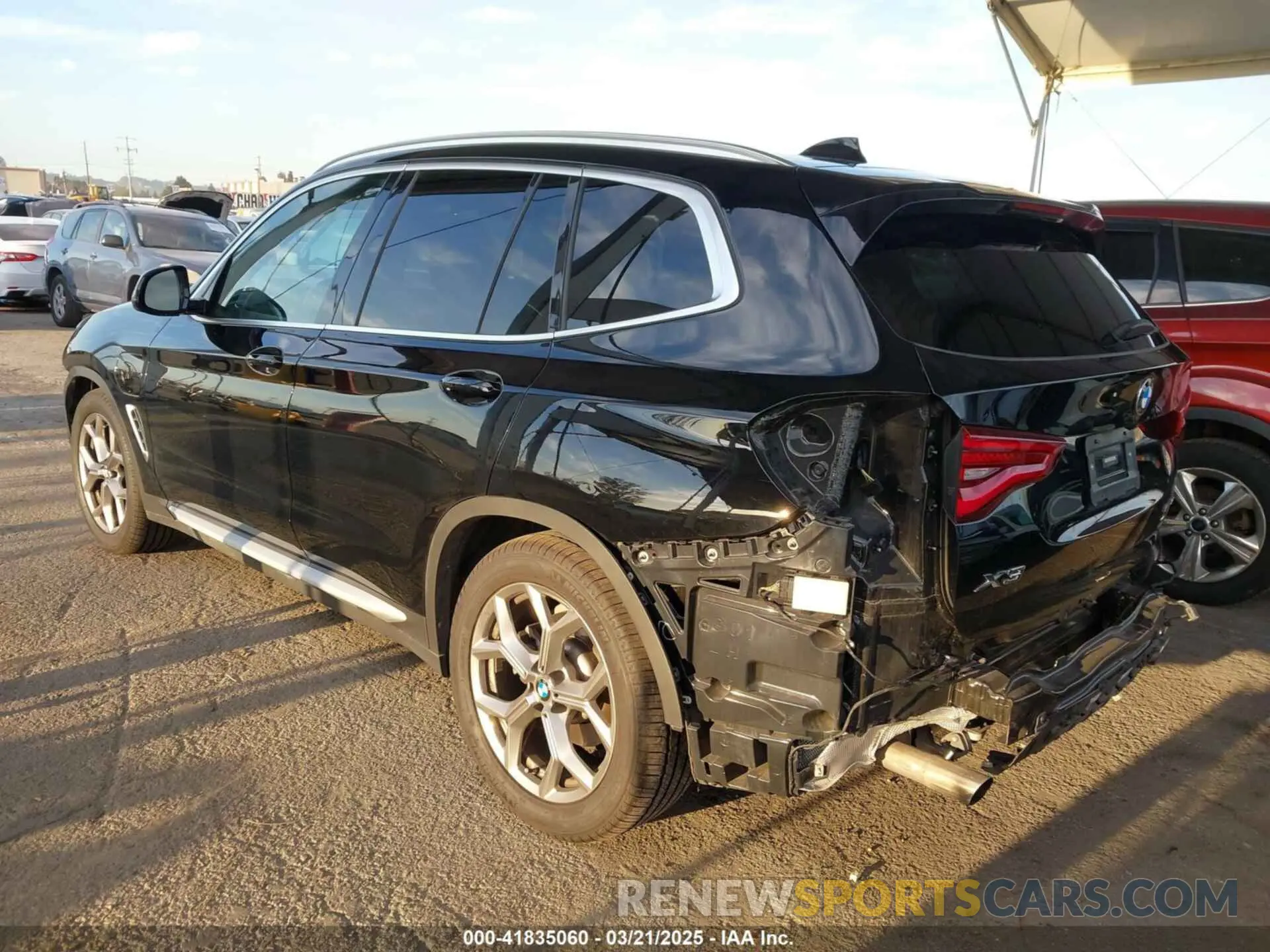 3 Photograph of a damaged car 5UXTS1C06M9E14489 BMW X3 PHEV 2021