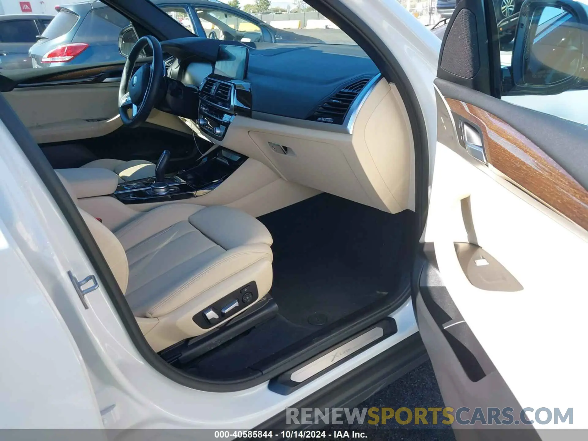5 Photograph of a damaged car 5UXTS1C07M9G31050 BMW X3 PHEV 2021