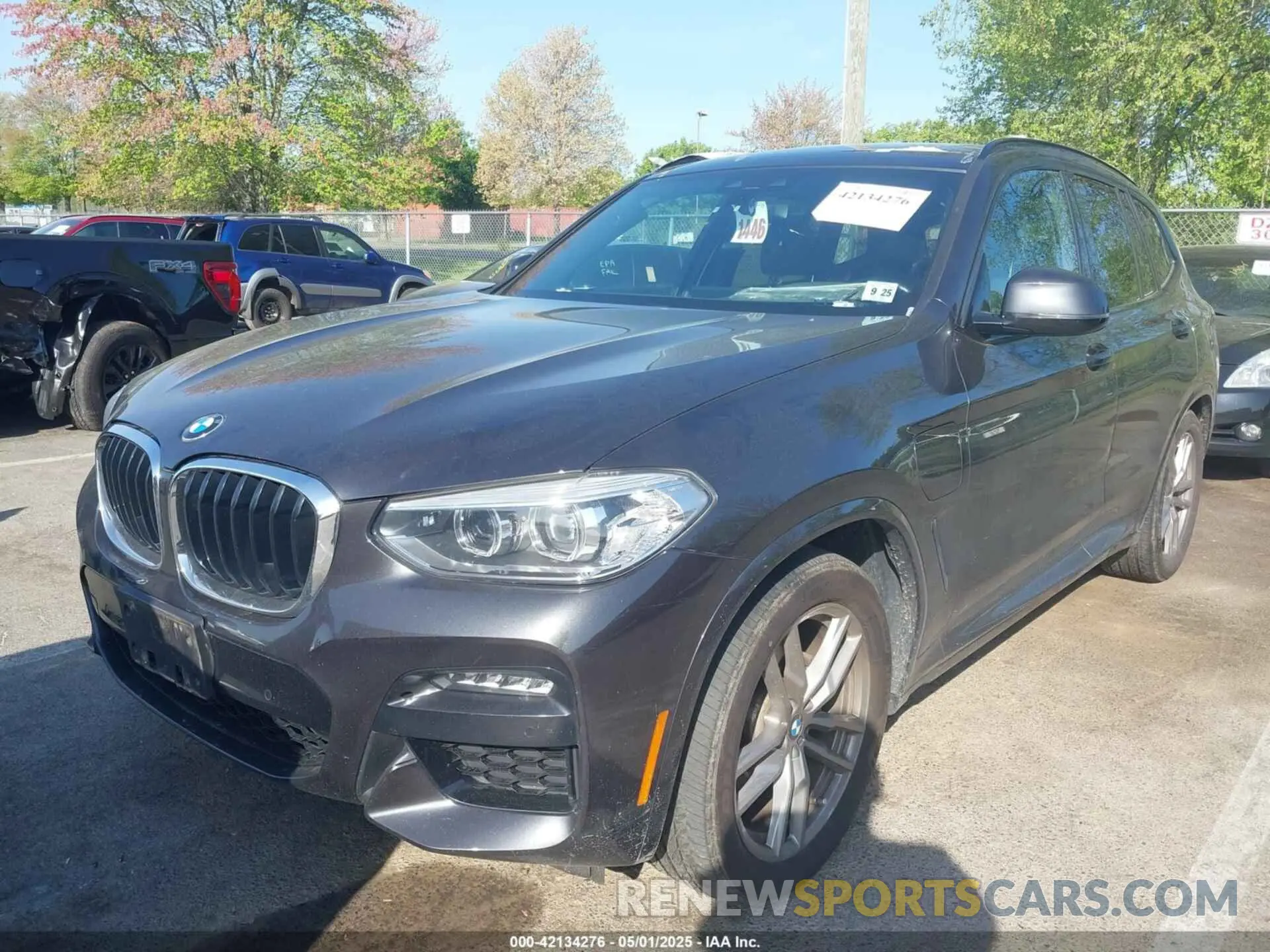 2 Photograph of a damaged car 5UXTS1C08M9E14736 BMW X3 PHEV 2021