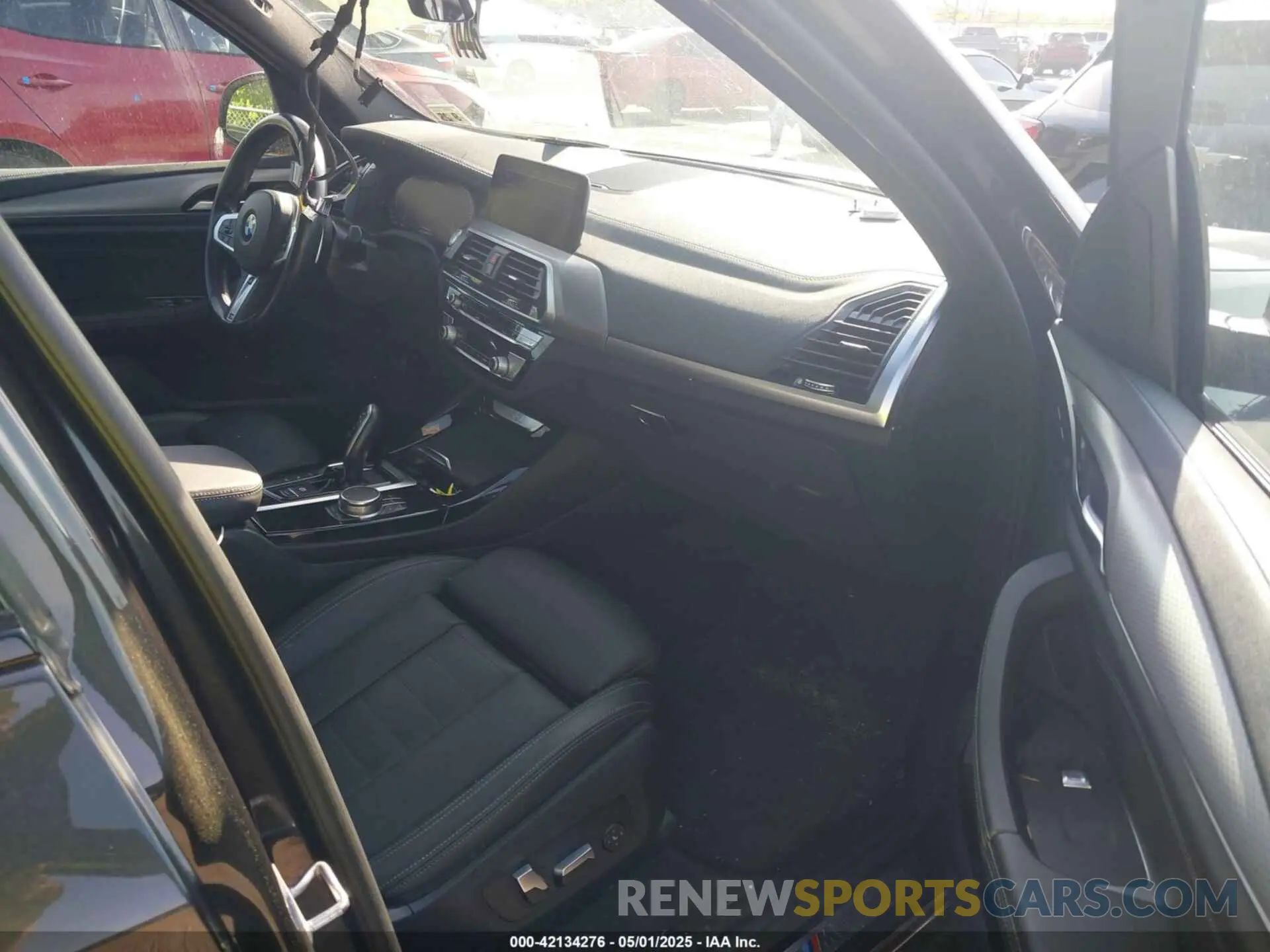 5 Photograph of a damaged car 5UXTS1C08M9E14736 BMW X3 PHEV 2021
