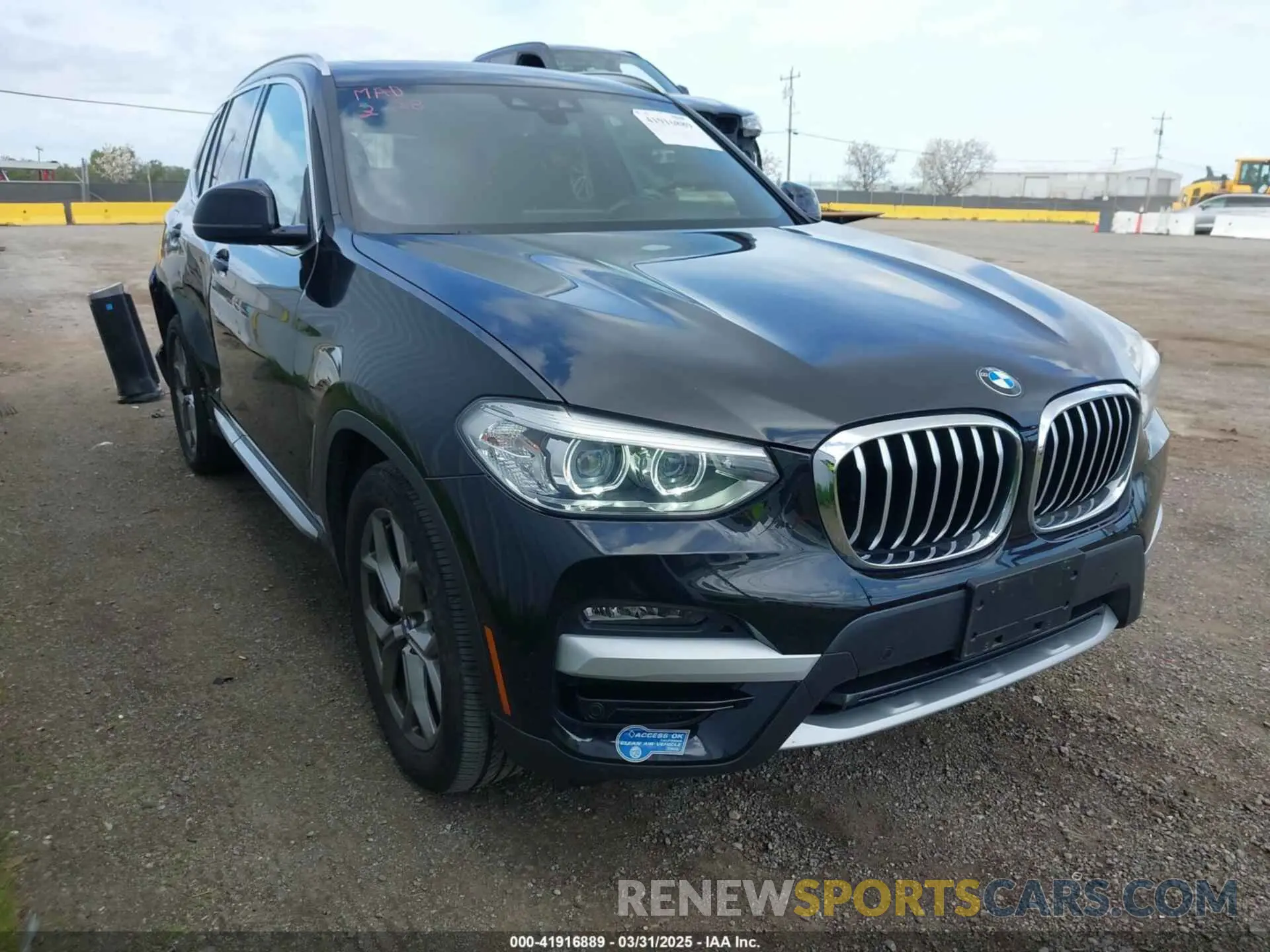1 Photograph of a damaged car 5UXTS1C08M9H19167 BMW X3 PHEV 2021