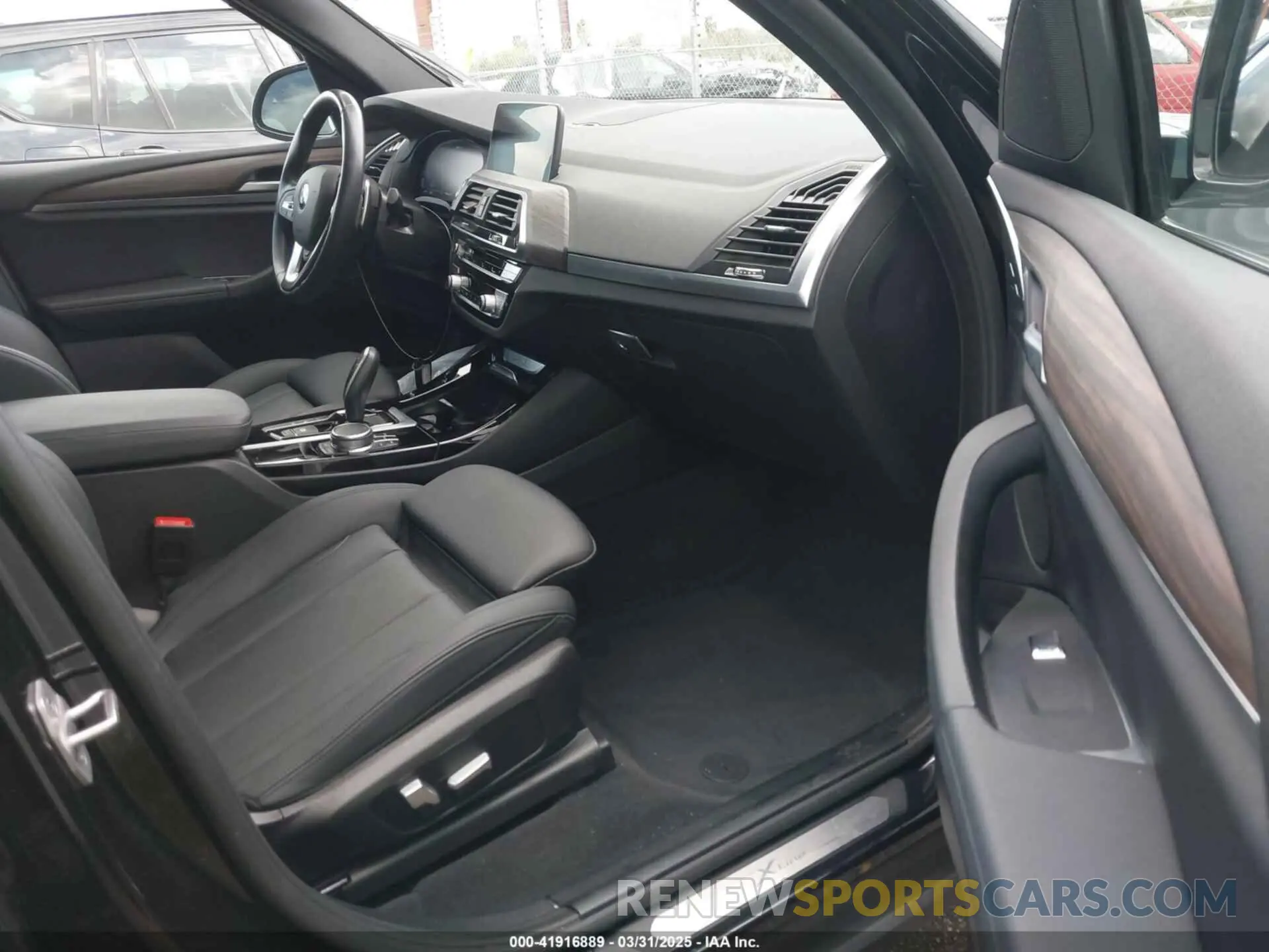 5 Photograph of a damaged car 5UXTS1C08M9H19167 BMW X3 PHEV 2021
