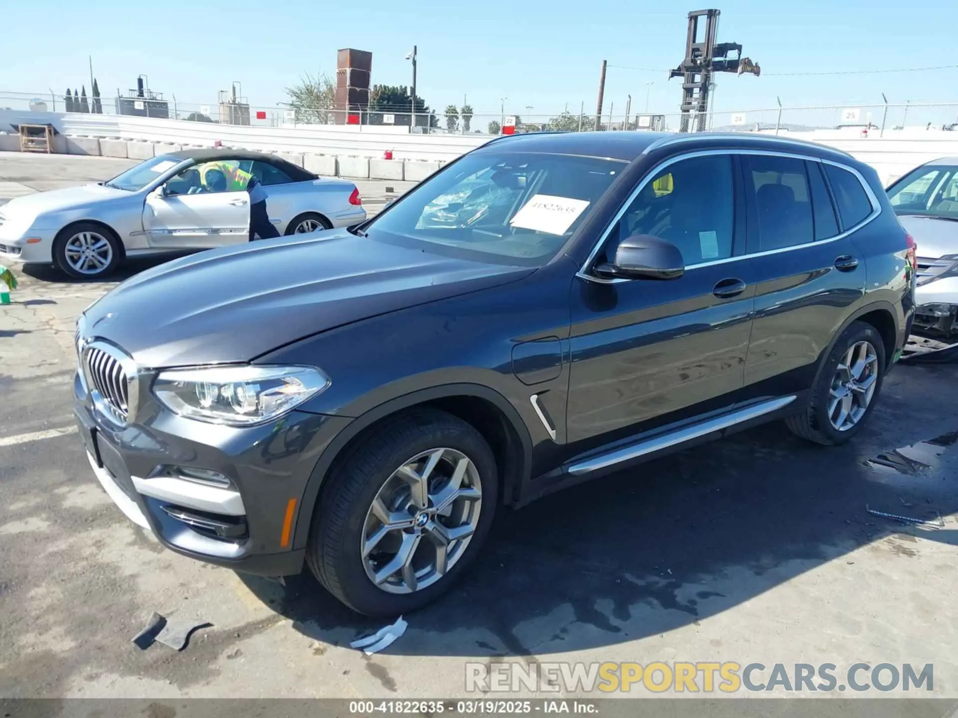 2 Photograph of a damaged car 5UXTS1C0XM9H12818 BMW X3 PHEV 2021
