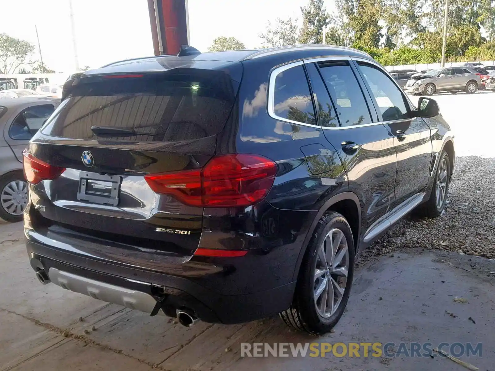 4 Photograph of a damaged car 5UXTR7C51KLF29270 BMW X3 SDRIVE3 2019