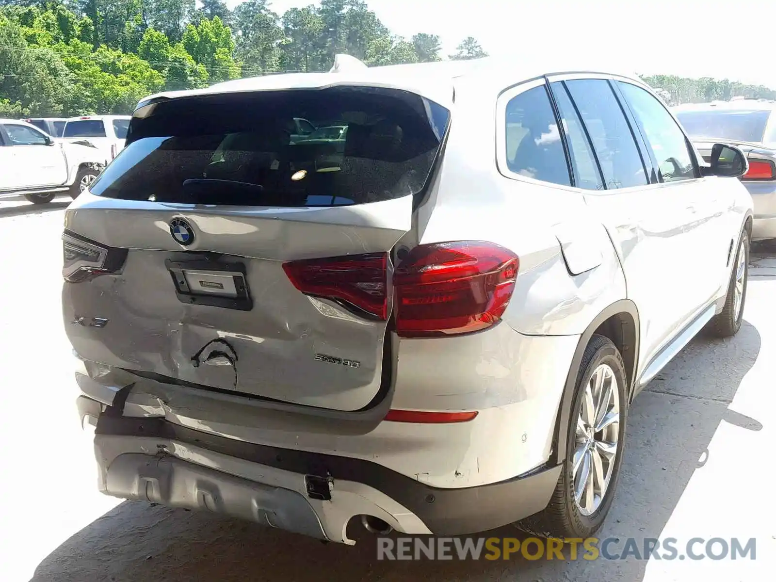 4 Photograph of a damaged car 5UXTR7C52KLE98210 BMW X3 SDRIVE3 2019