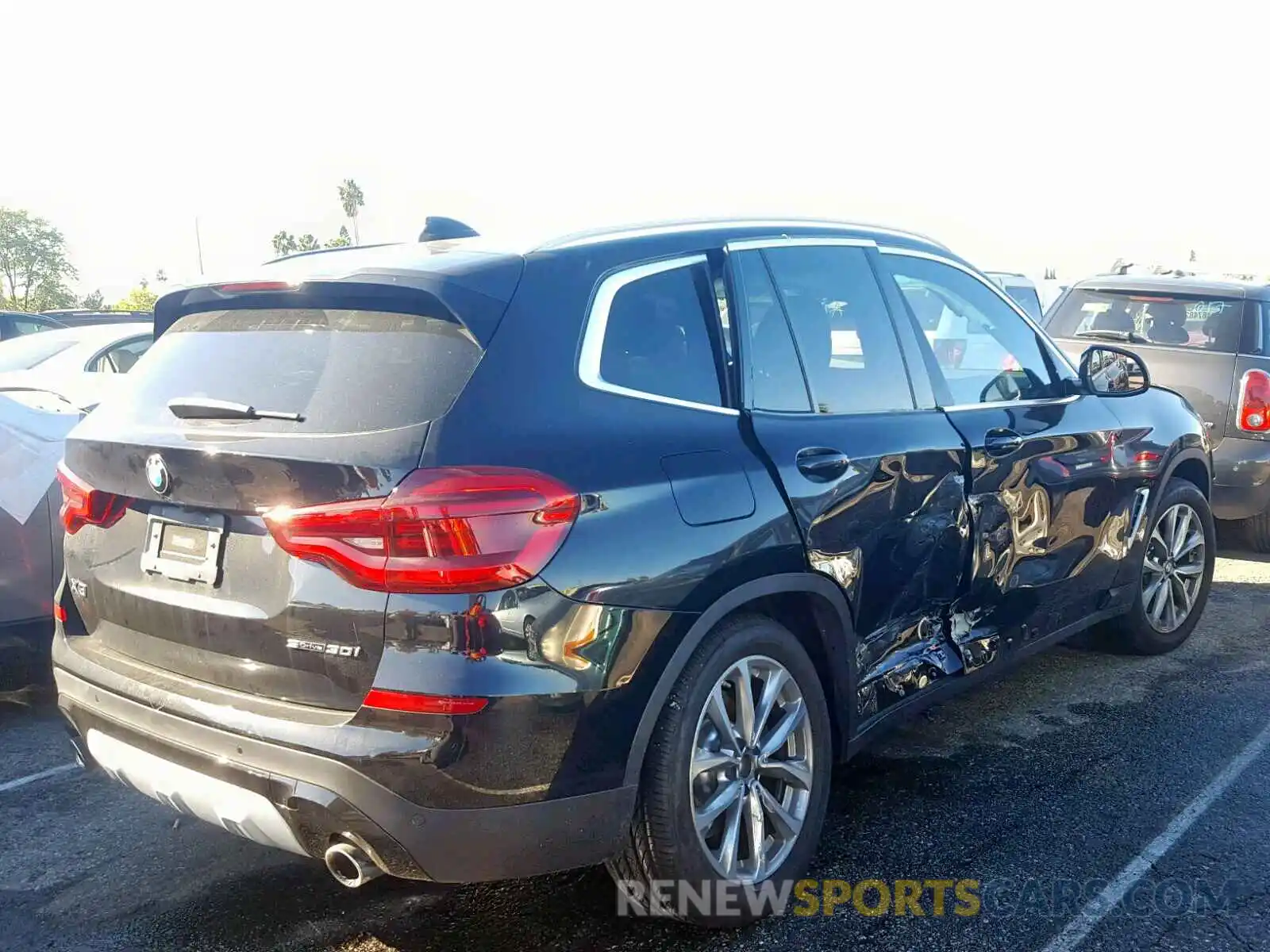 4 Photograph of a damaged car 5UXTR7C54KLE98001 BMW X3 SDRIVE3 2019