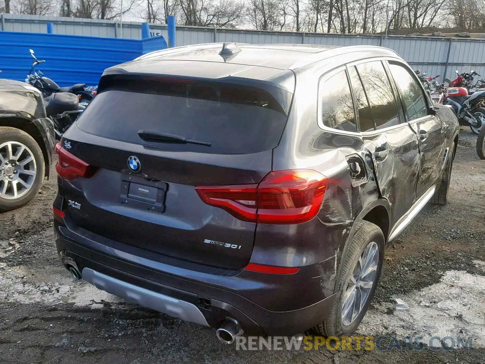 4 Photograph of a damaged car 5UXTR7C57KLA48309 BMW X3 SDRIVE3 2019