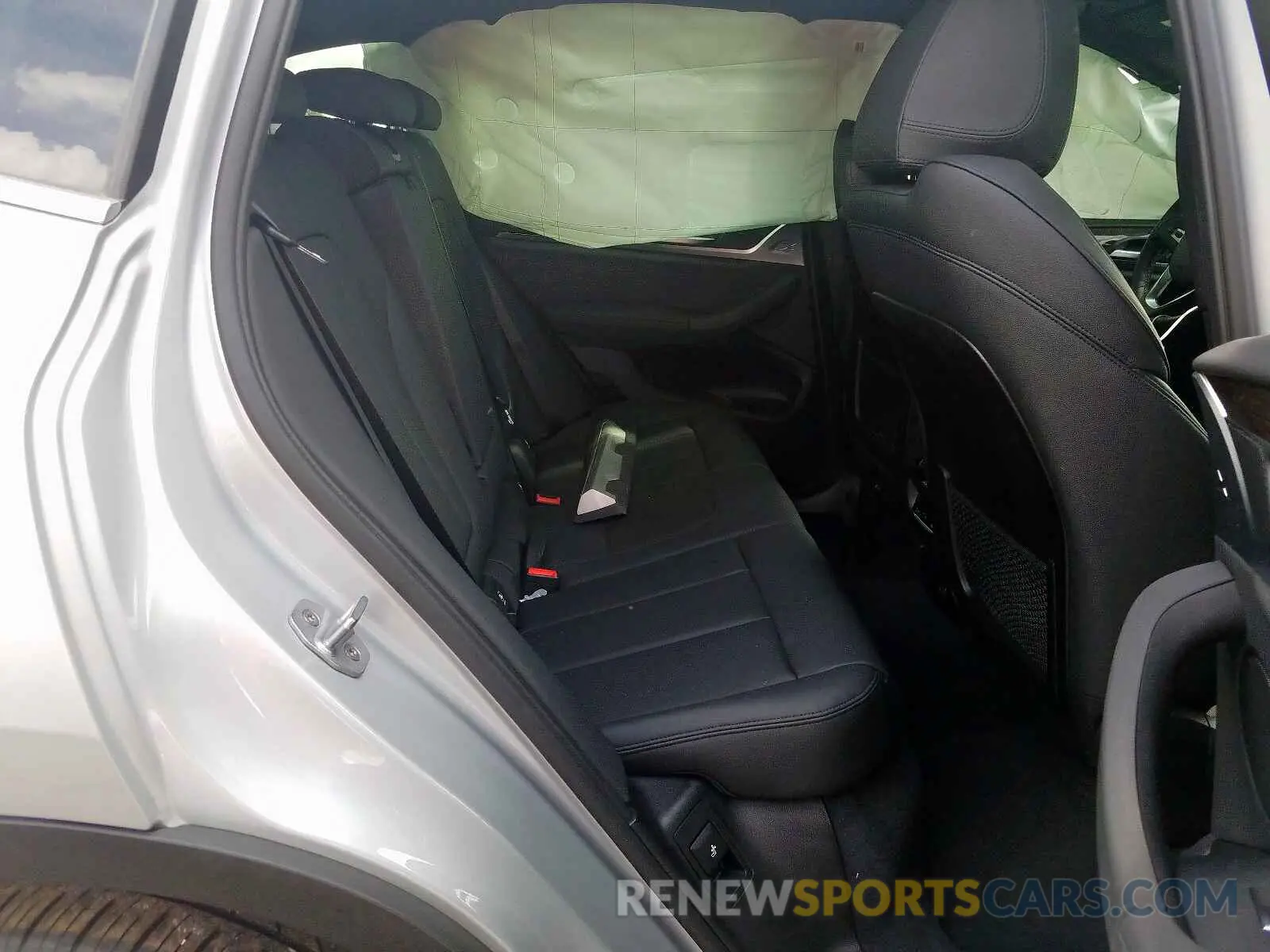 6 Photograph of a damaged car 5UXTR7C58KLF28357 BMW X3 SDRIVE3 2019