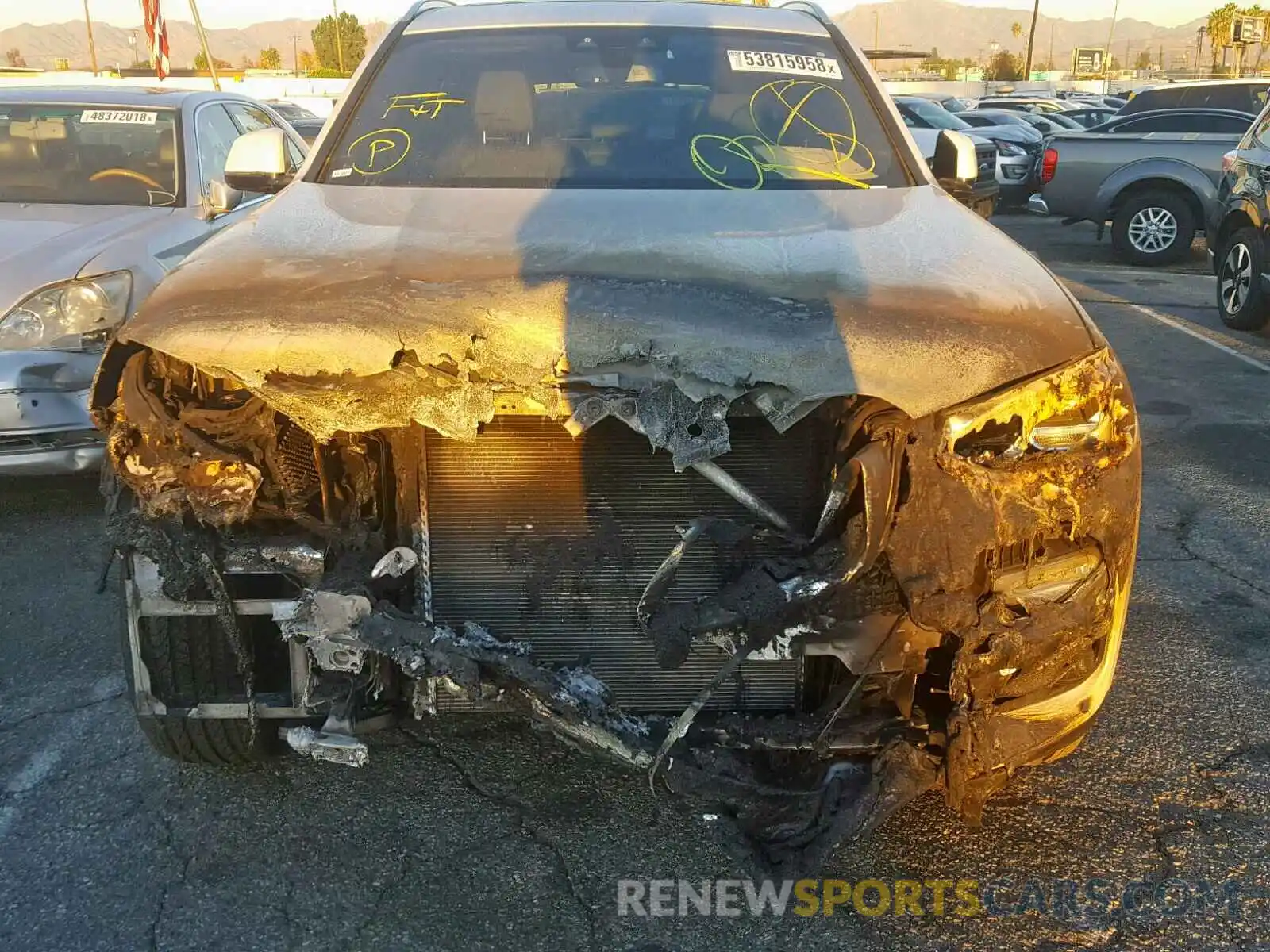 10 Photograph of a damaged car 5UXTR7C59KLE94123 BMW X3 SDRIVE3 2019