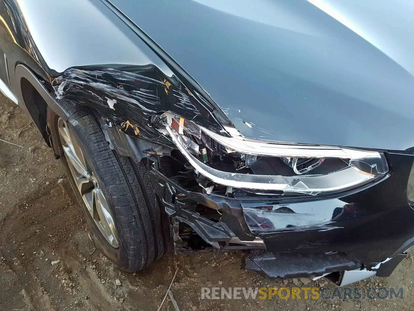 9 Photograph of a damaged car 5UXTR7C5XKLF27923 BMW X3 SDRIVE3 2019