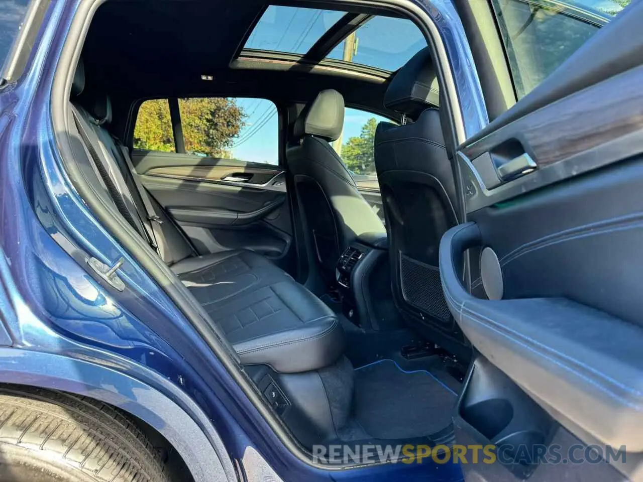 6 Photograph of a damaged car 5UXUJ3C50KLA58409 BMW X4 2019