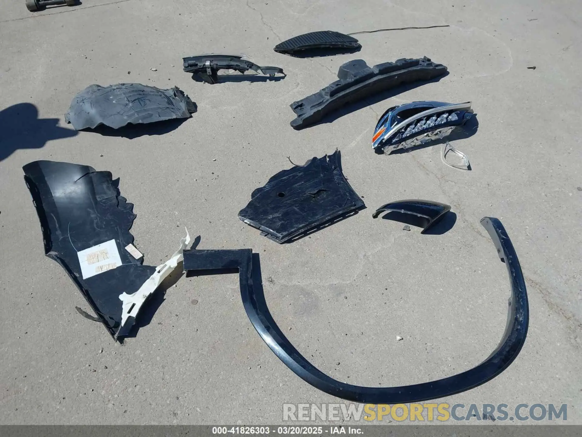 12 Photograph of a damaged car 5UXUJ3C50KLG53163 BMW X4 2019