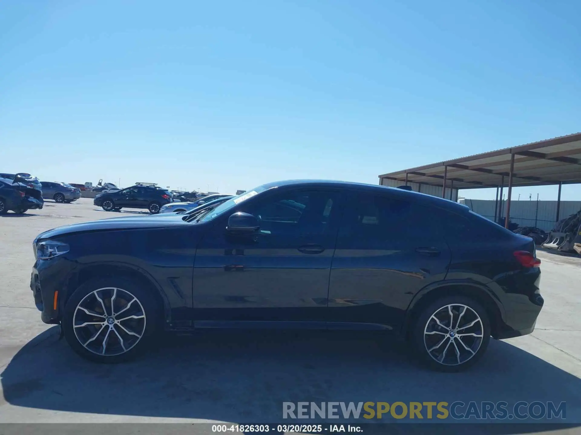 15 Photograph of a damaged car 5UXUJ3C50KLG53163 BMW X4 2019
