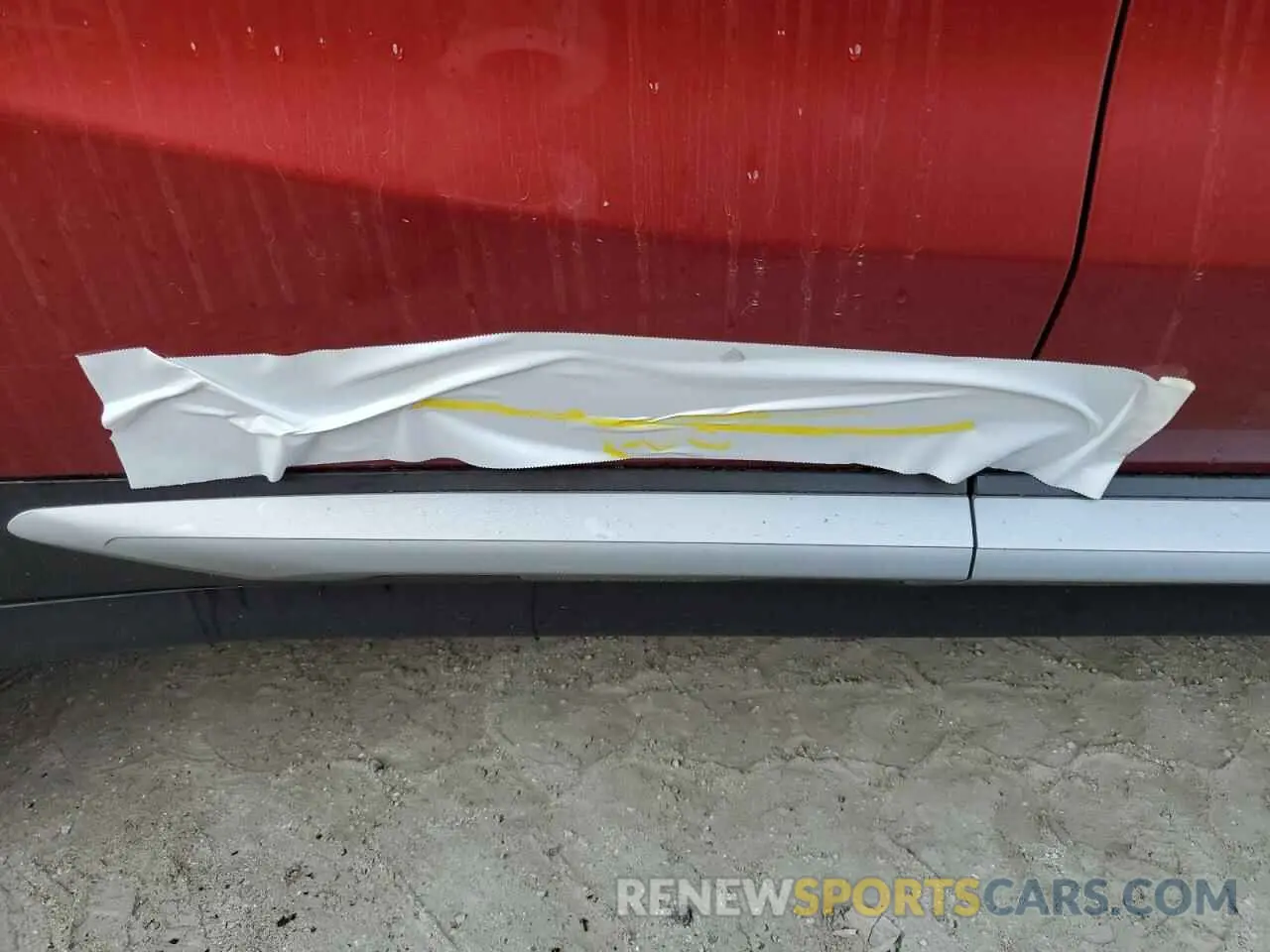 13 Photograph of a damaged car 5UXUJ3C50KLG56418 BMW X4 2019