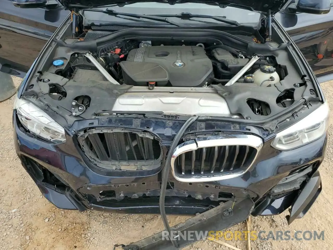 11 Photograph of a damaged car 5UXUJ3C51KLA58600 BMW X4 2019