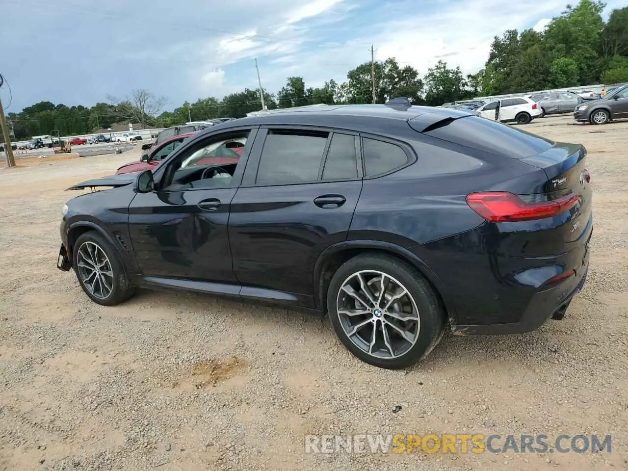 2 Photograph of a damaged car 5UXUJ3C51KLA58600 BMW X4 2019